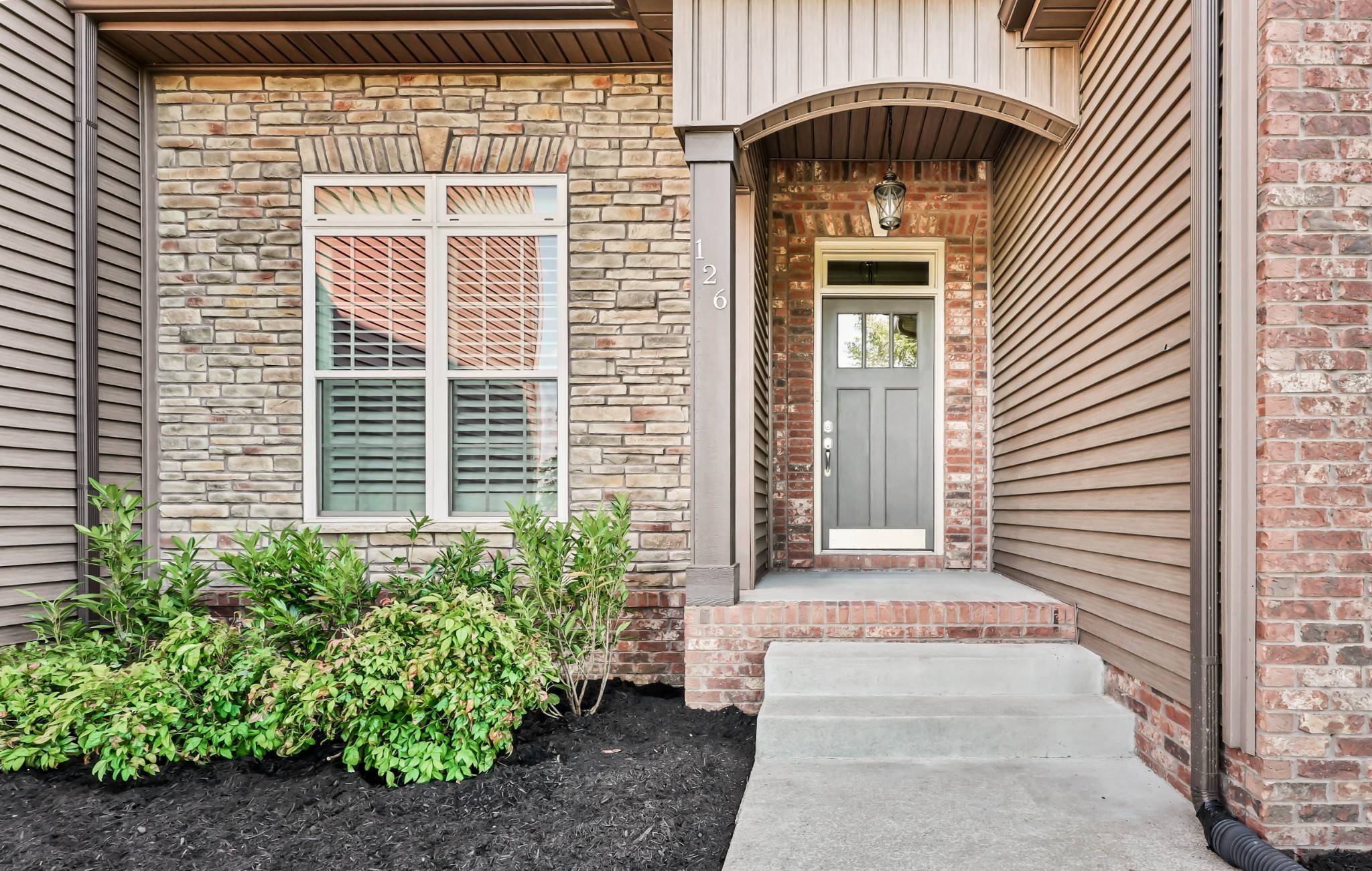 126 Parkland Cir