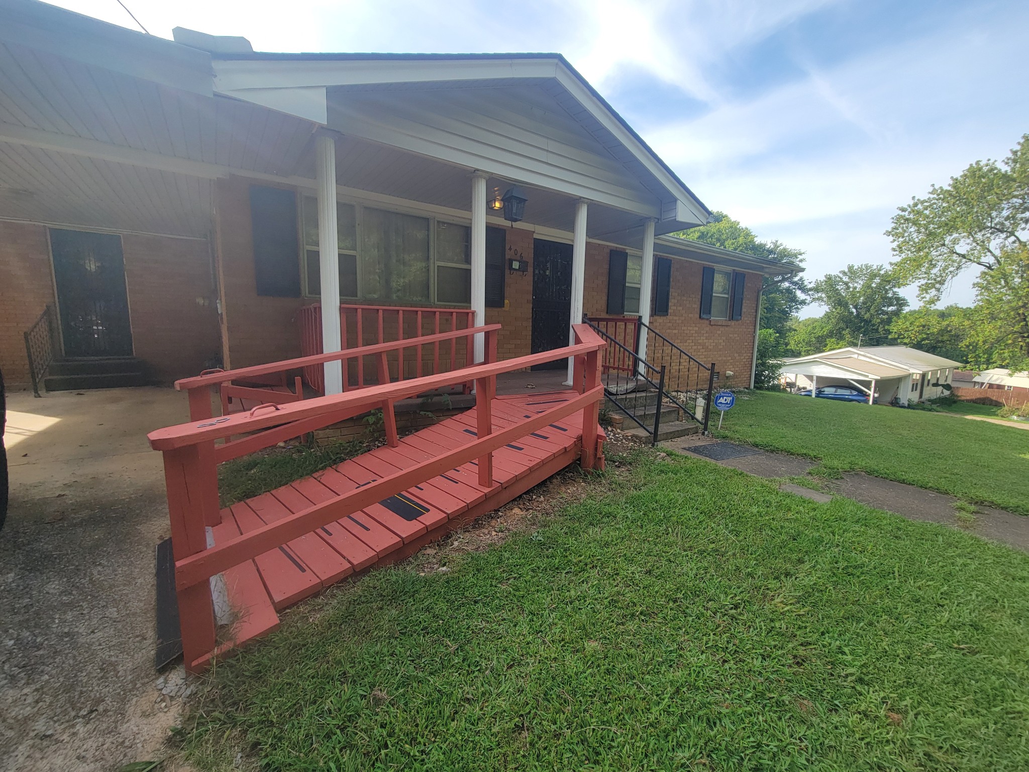 406 Cherry St