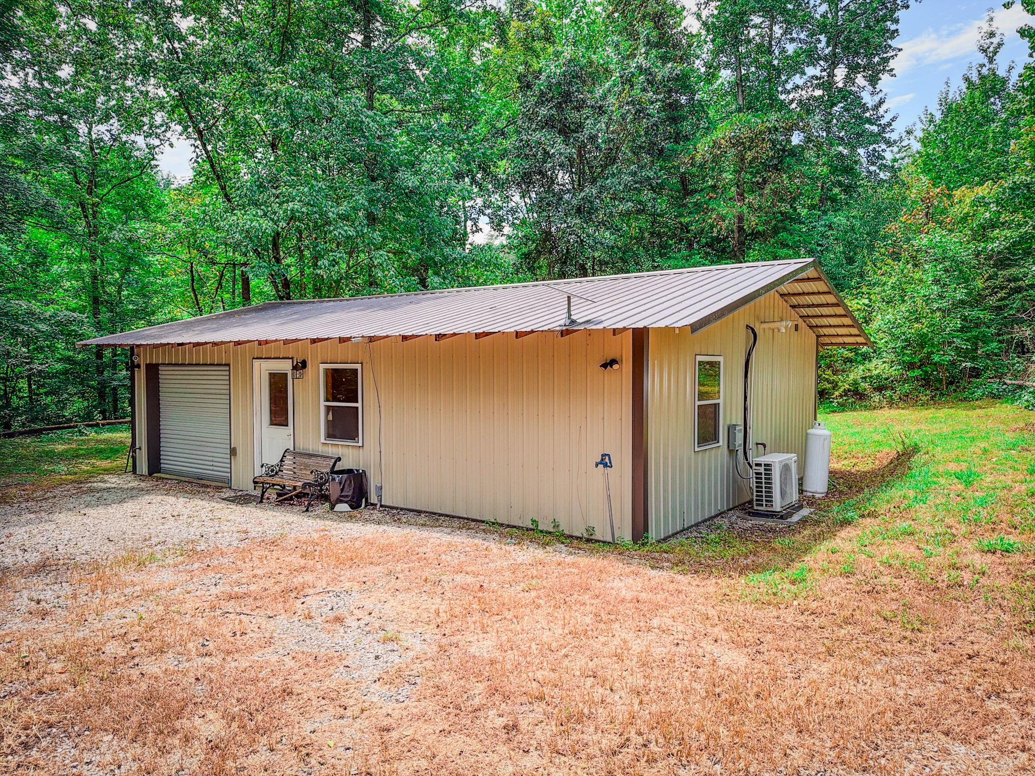 2195 Whiteoak Rd, E