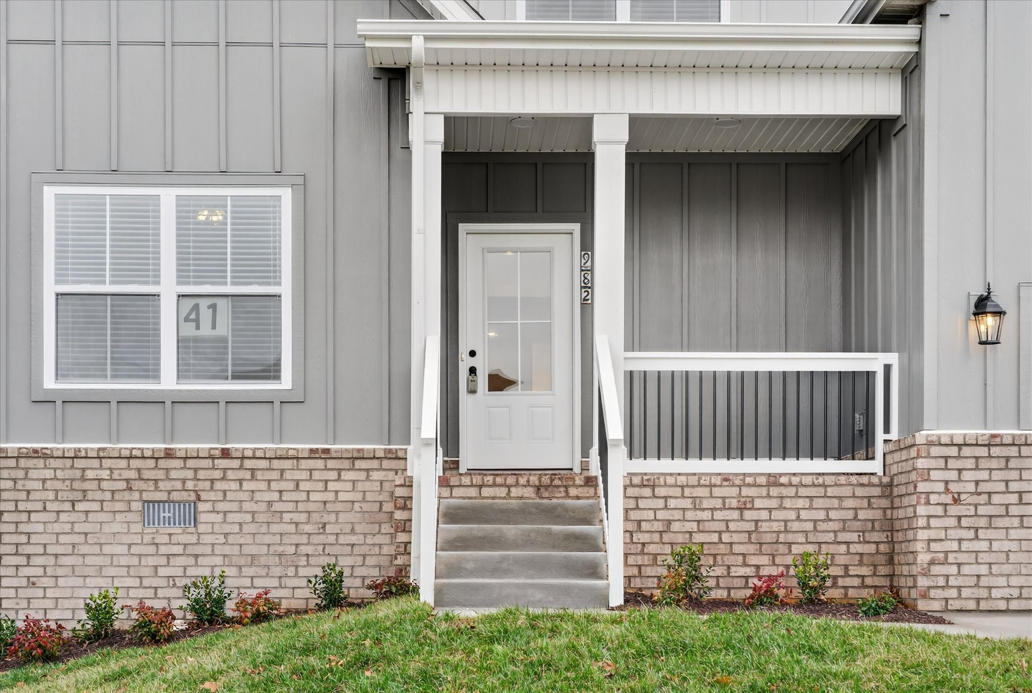 982 Alton Dr