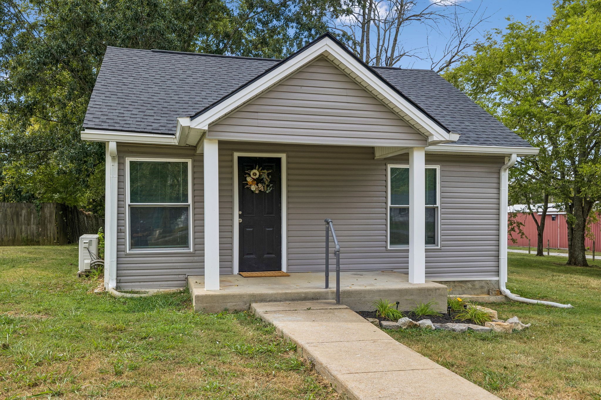 4016 Woodbury Pike