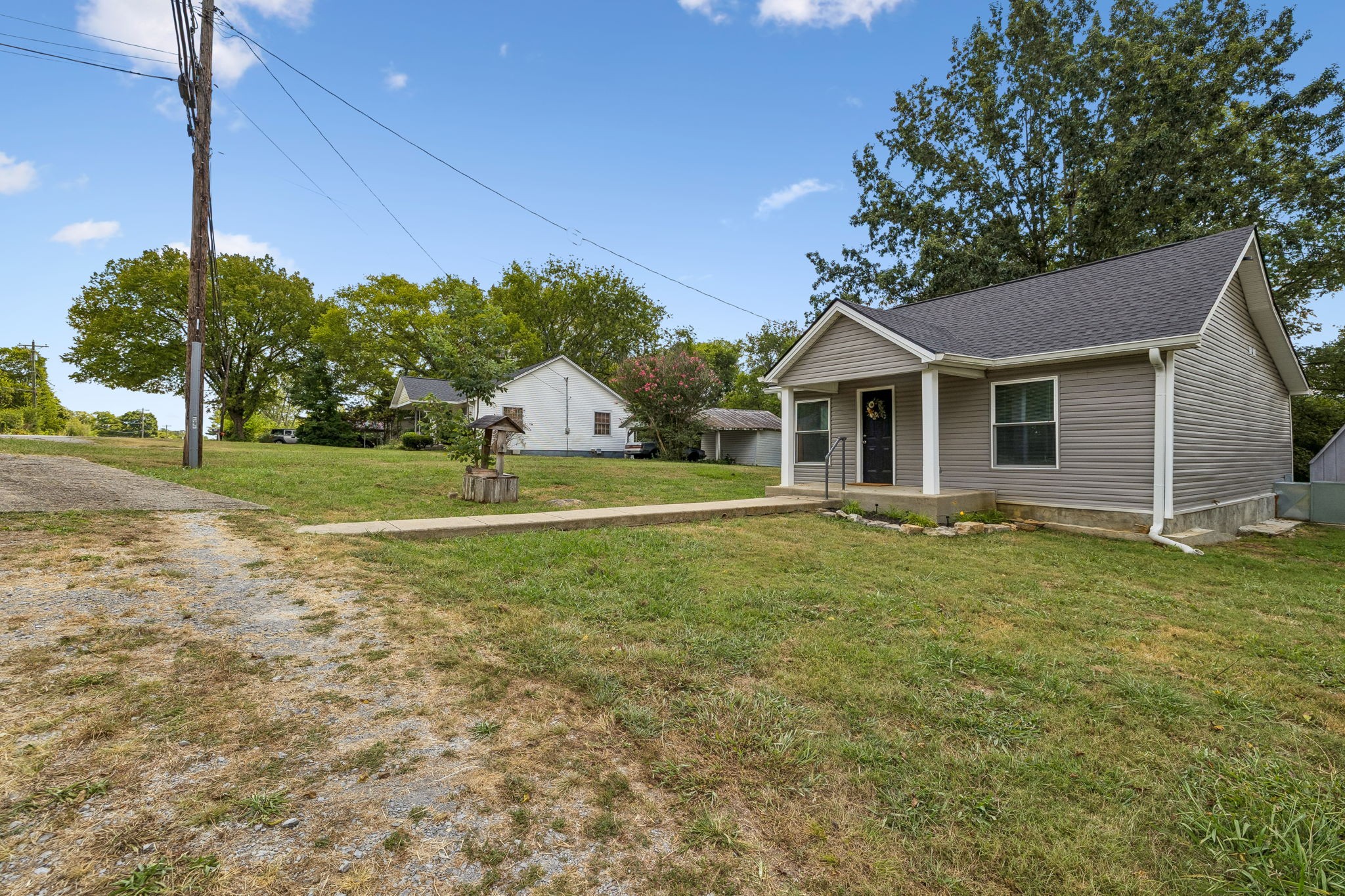 4016 Woodbury Pike