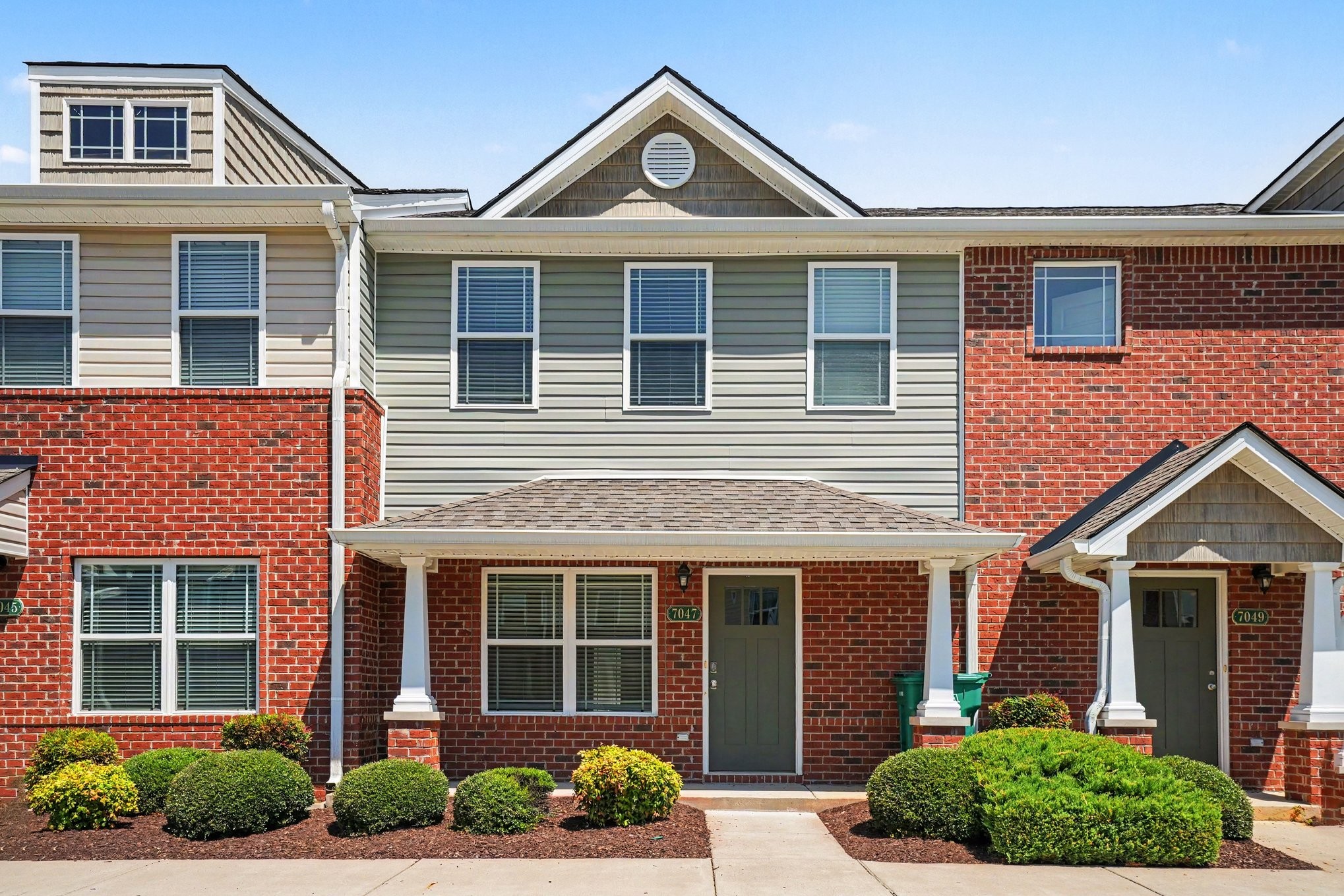 7047 Magnolia Crossings