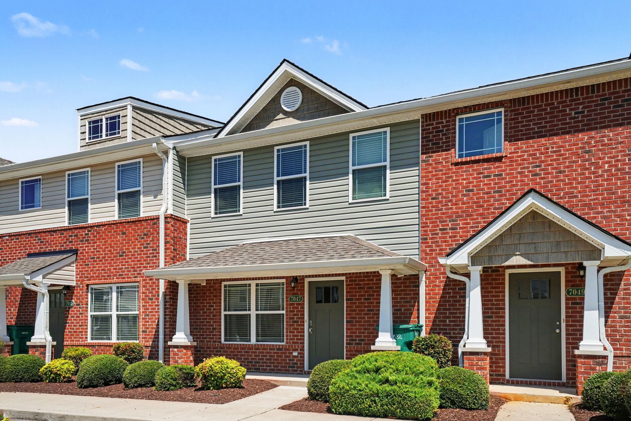 7047 Magnolia Crossings