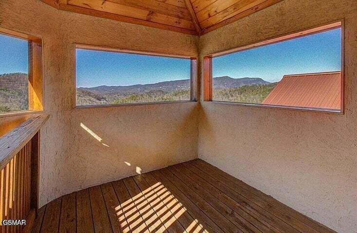 1740 High Rock Way