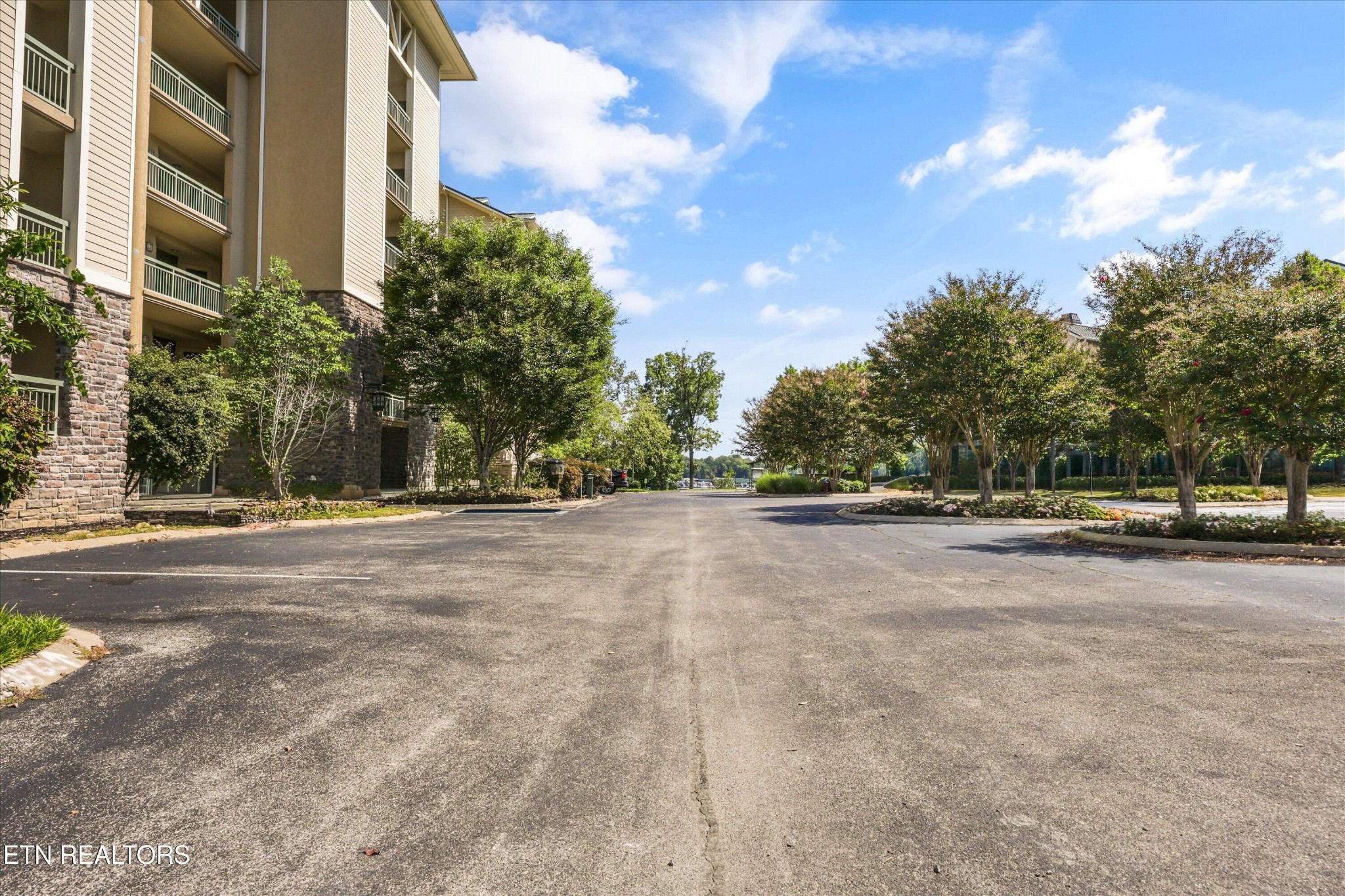 615 Waterside Circle