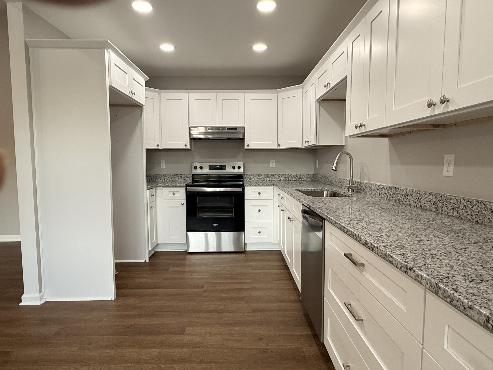 511 Johnson Blvd, SE