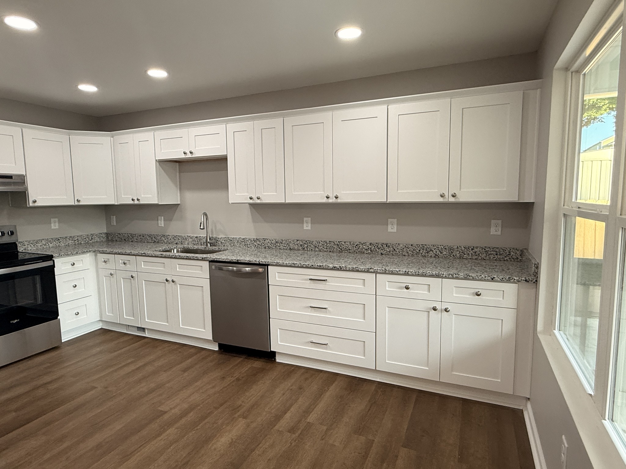511 Johnson Blvd, SE