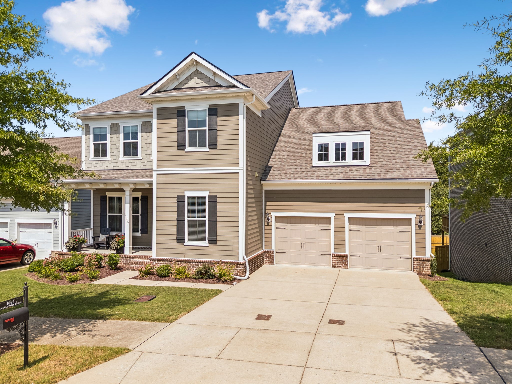 1092 Amelia Park Dr