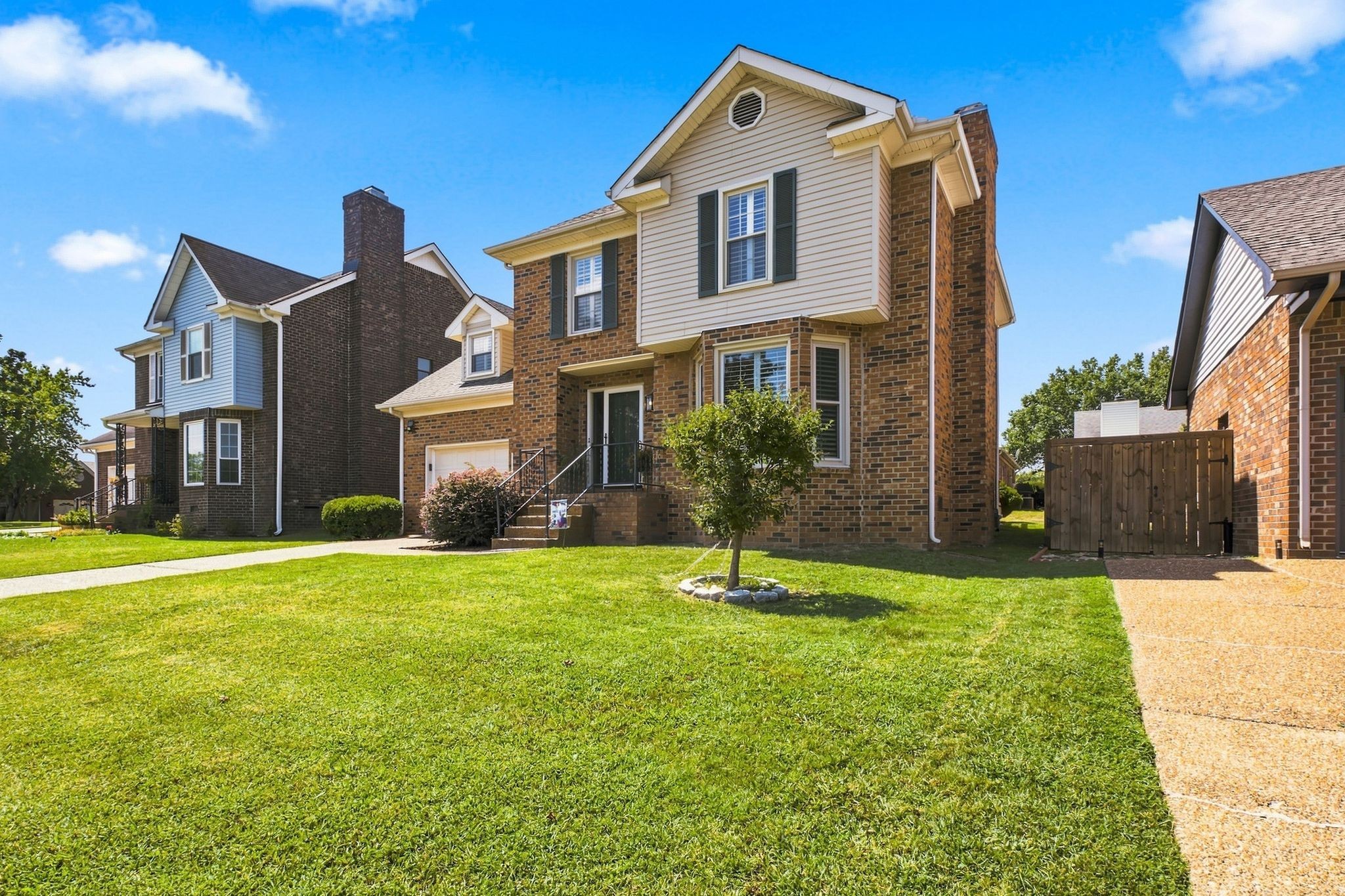 402 N Cameron Ct