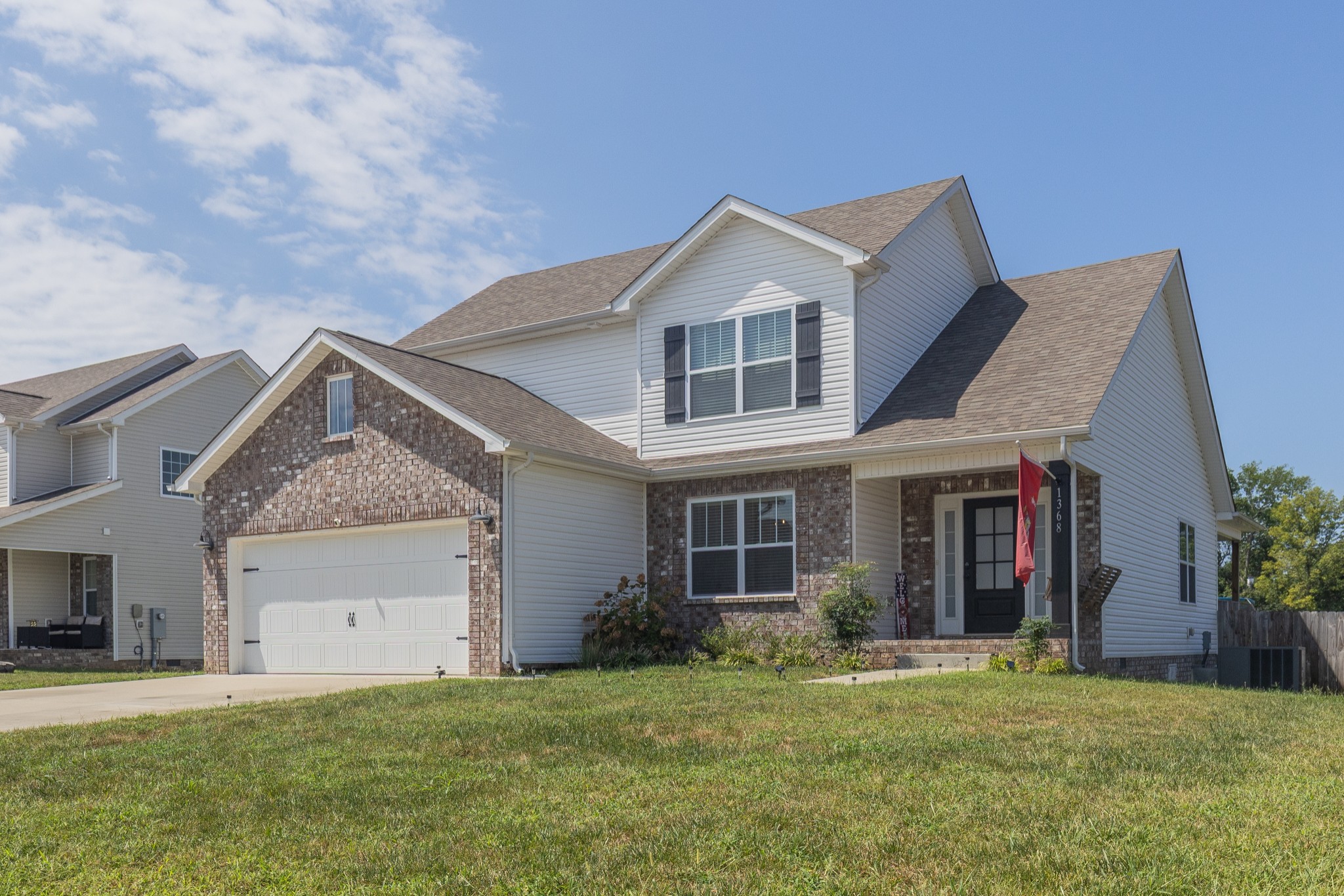 1368 Harmon Ln