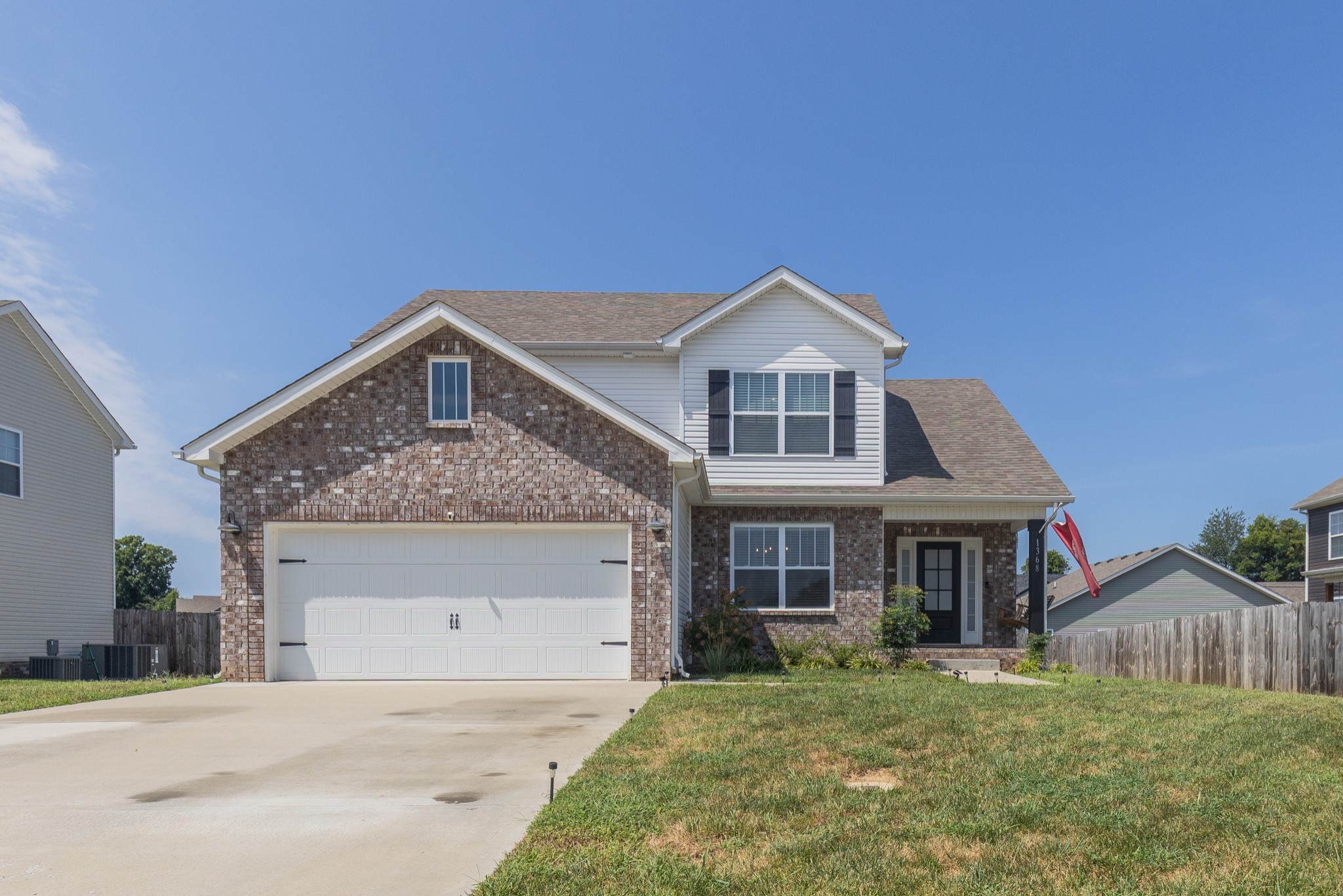 1368 Harmon Ln