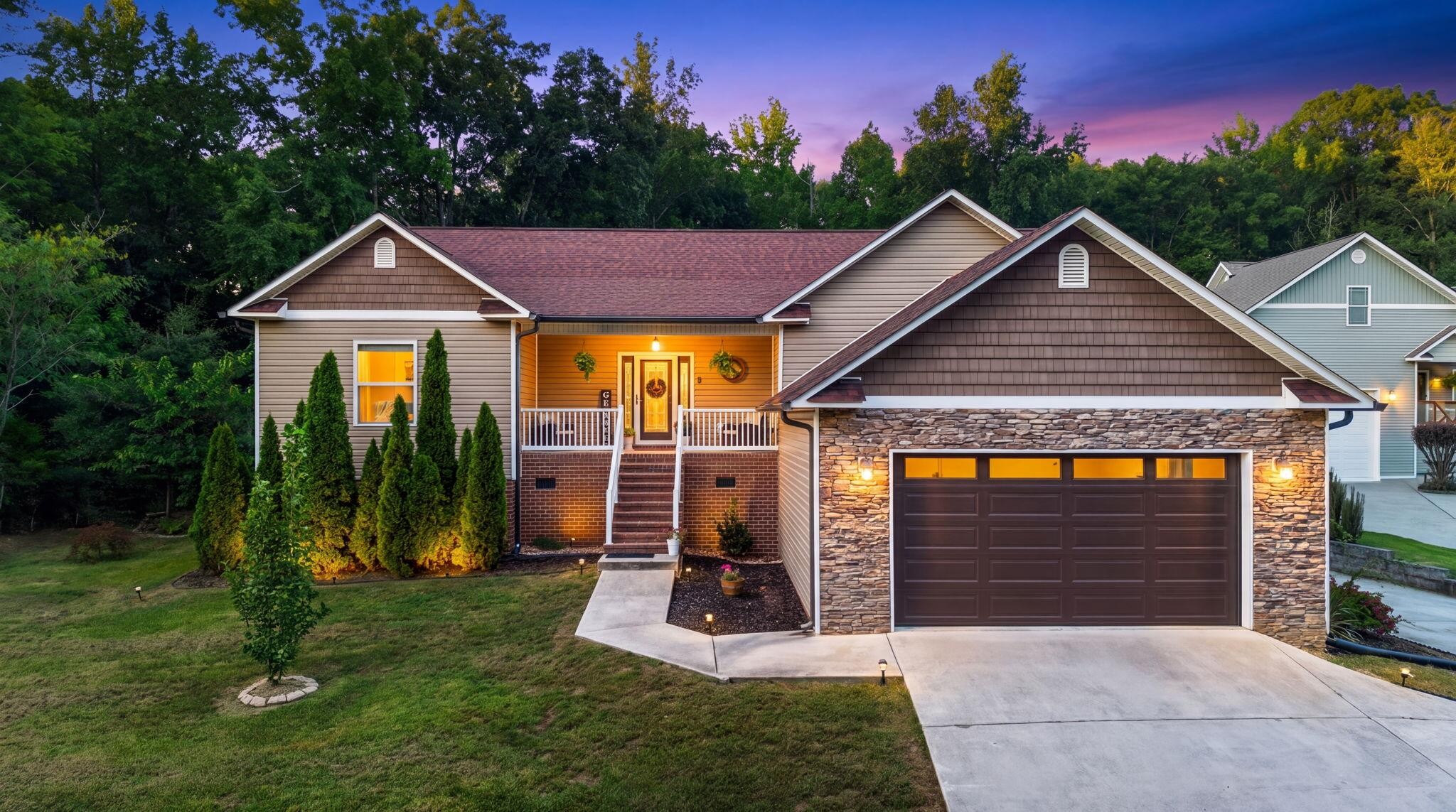 685 York Road, NE