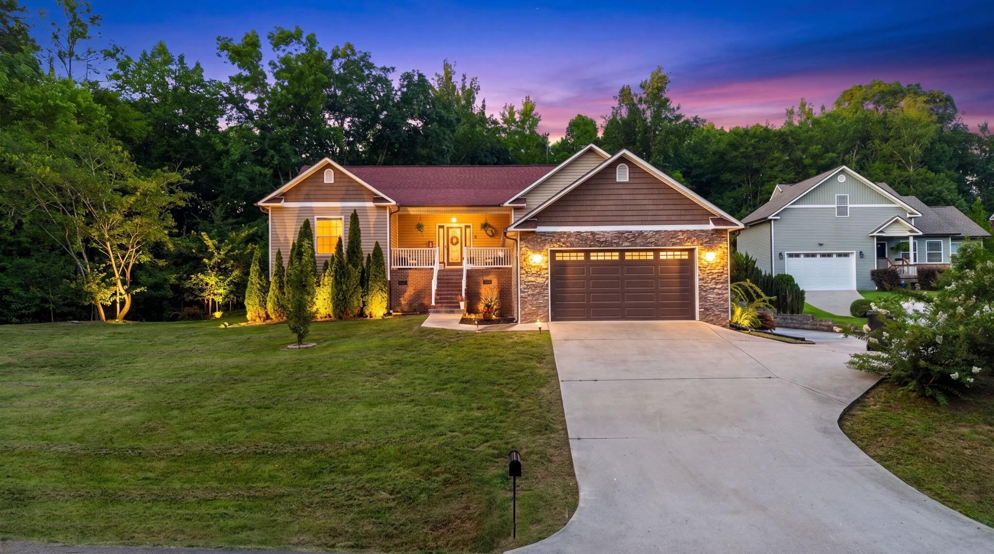685 York Road, NE