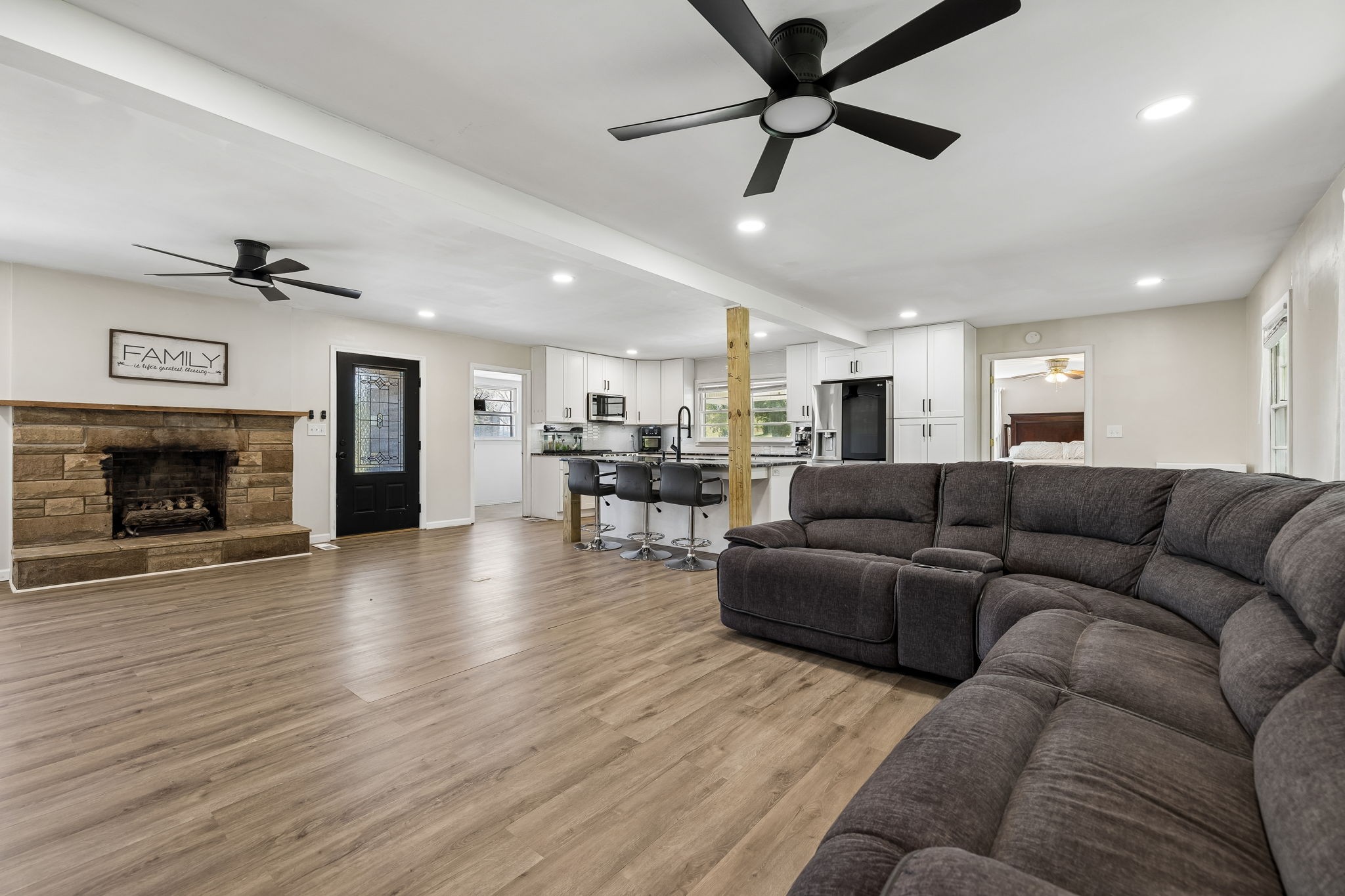 390 Rankin Rd