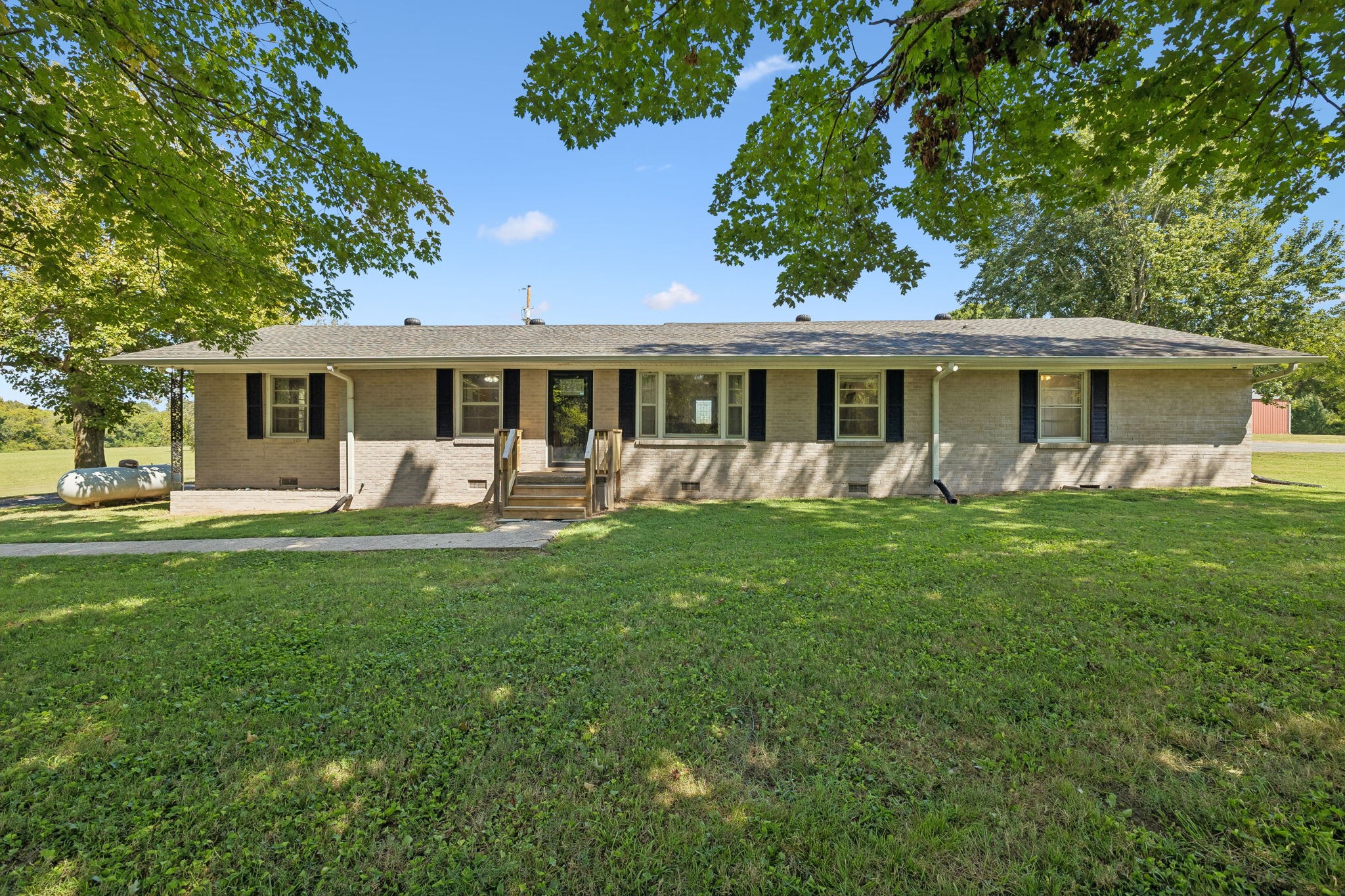 390 Rankin Rd