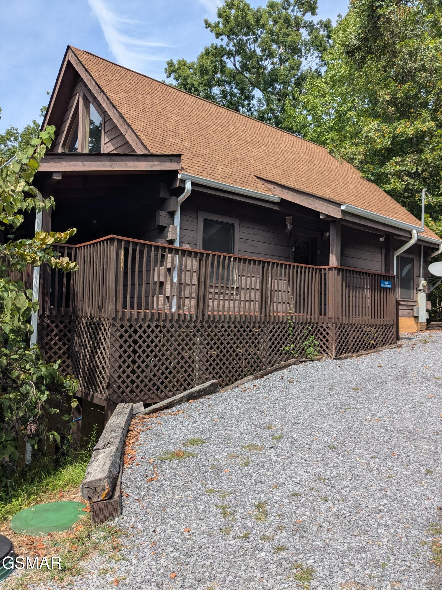 1039 Willard Way