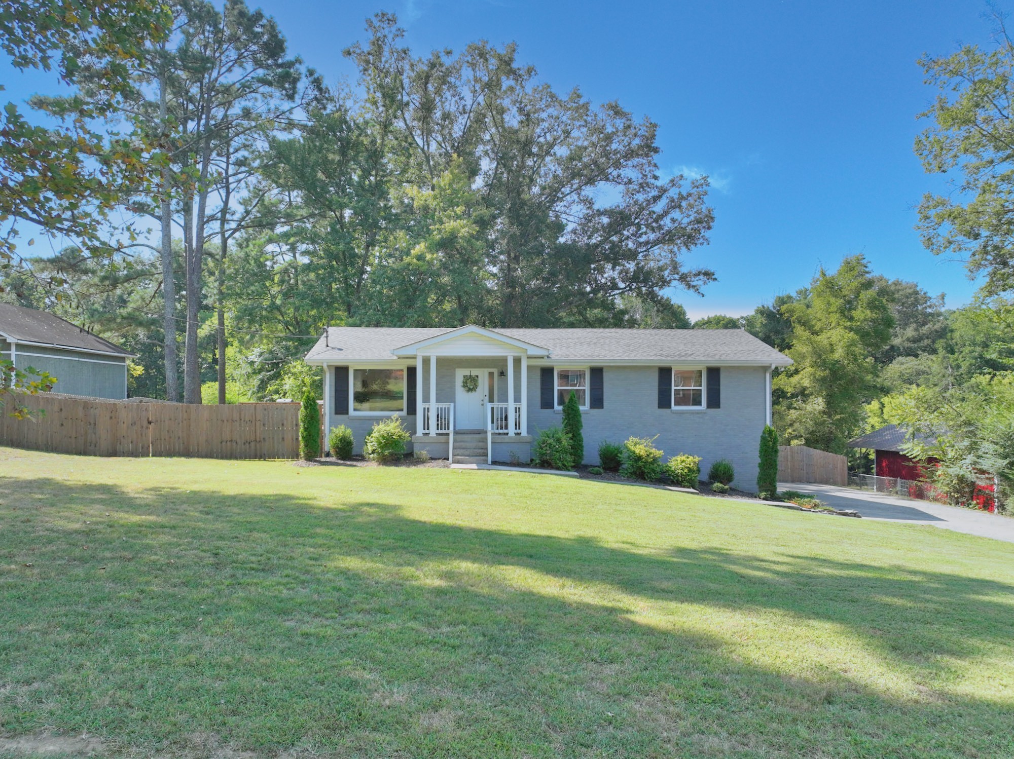 710 Overlook Dr