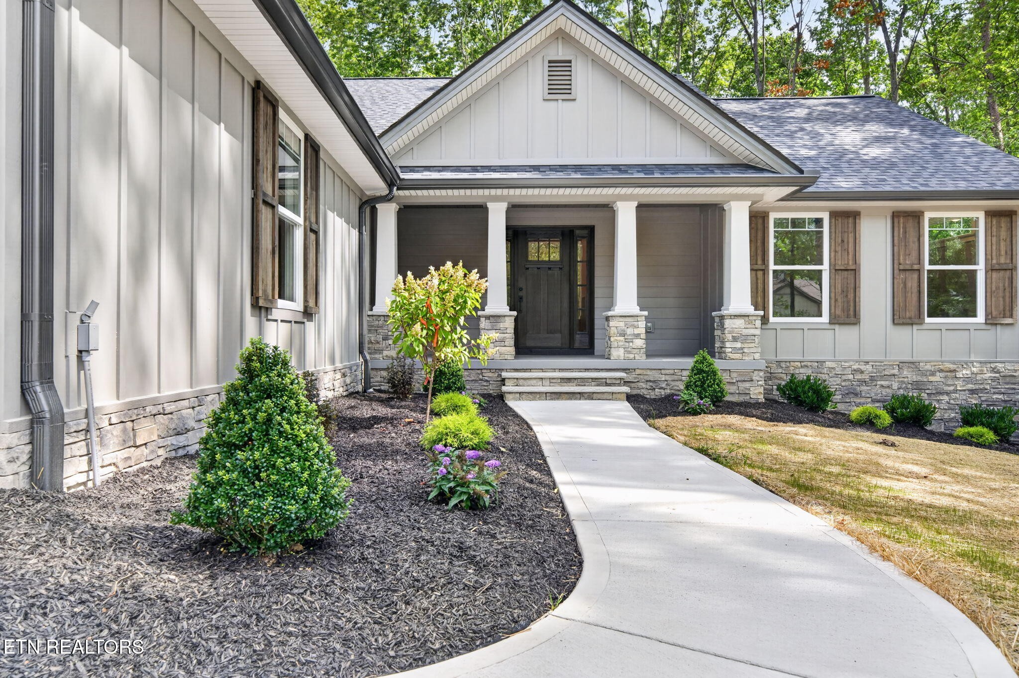 321 Beachwood Drive