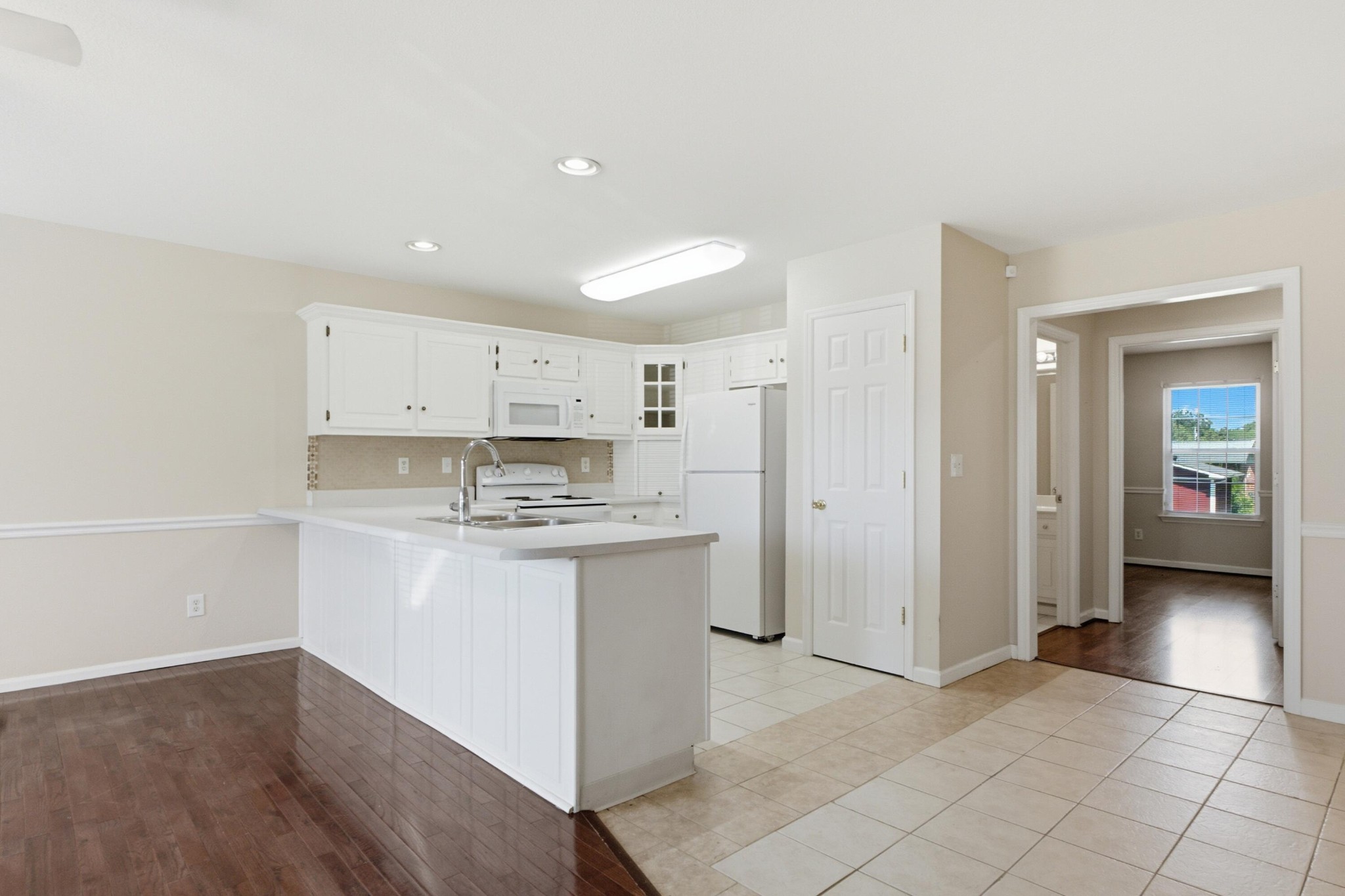 83 Flagstone Drive