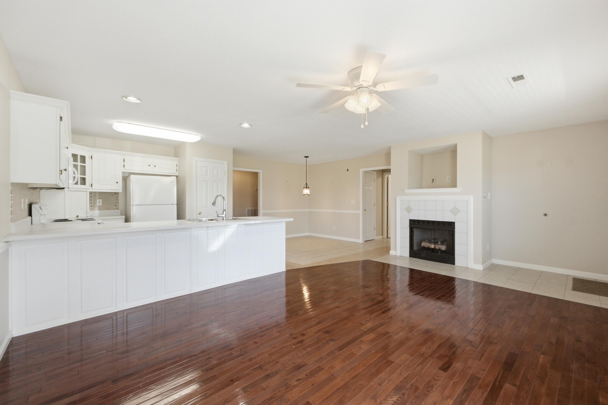 83 Flagstone Drive