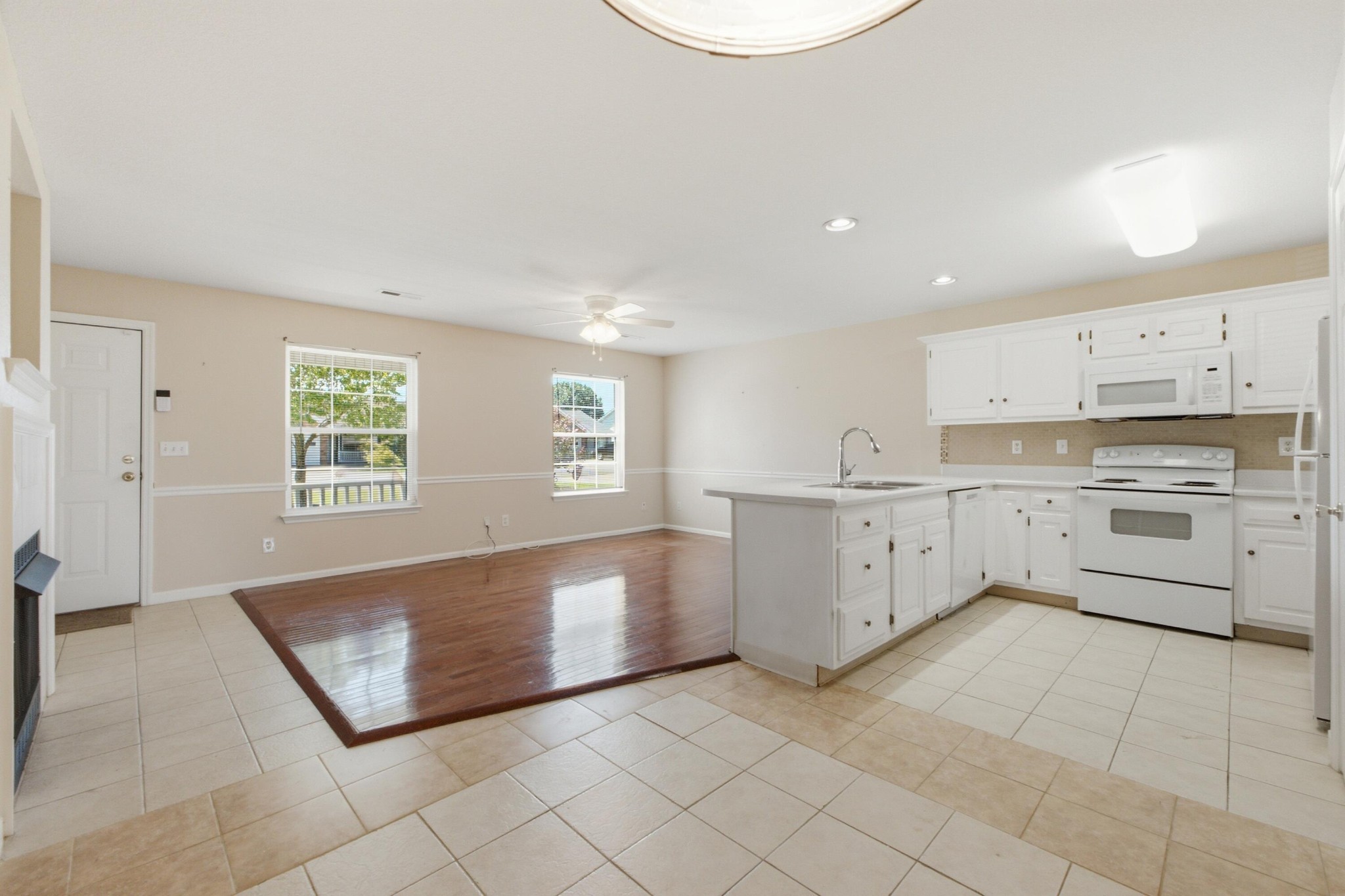 83 Flagstone Drive