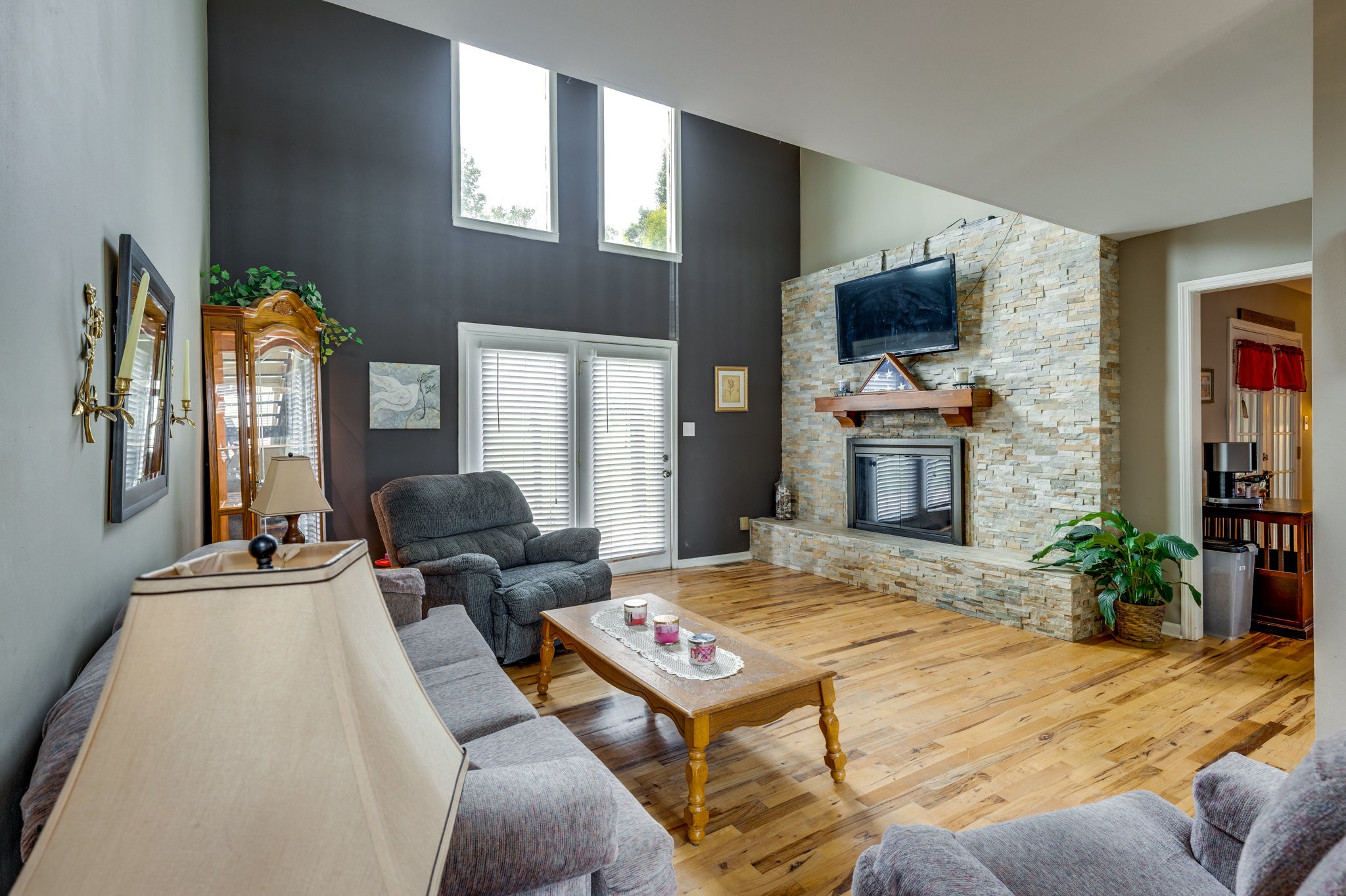 901 Heather Ln