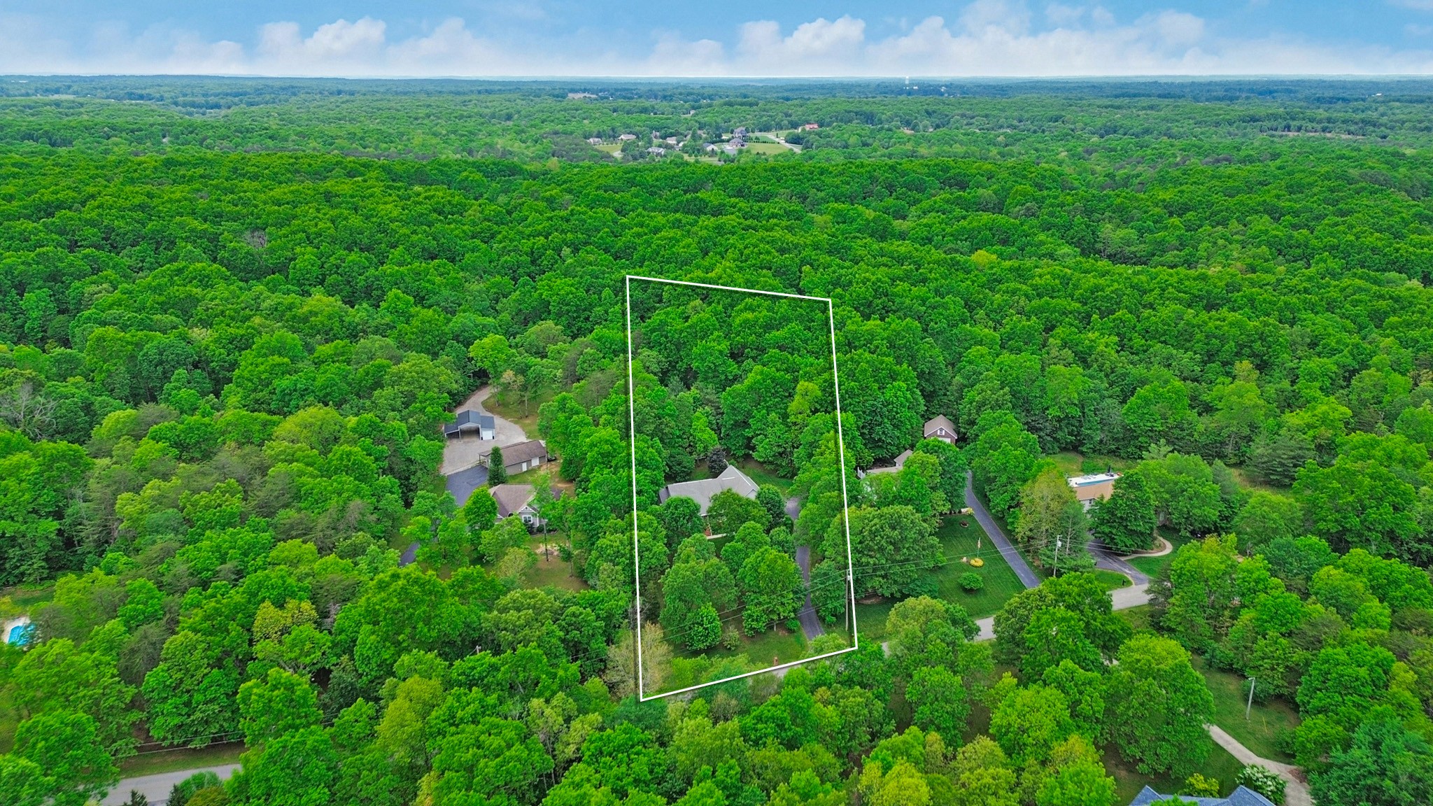 121 Laurelwood Ln
