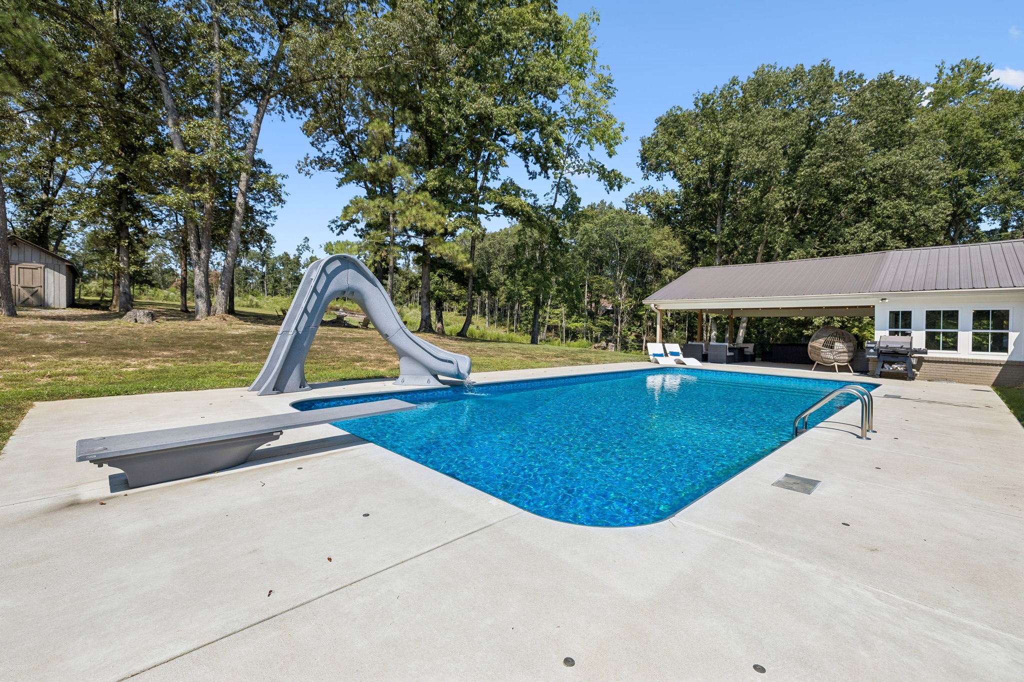 875 Coon Creek Rd