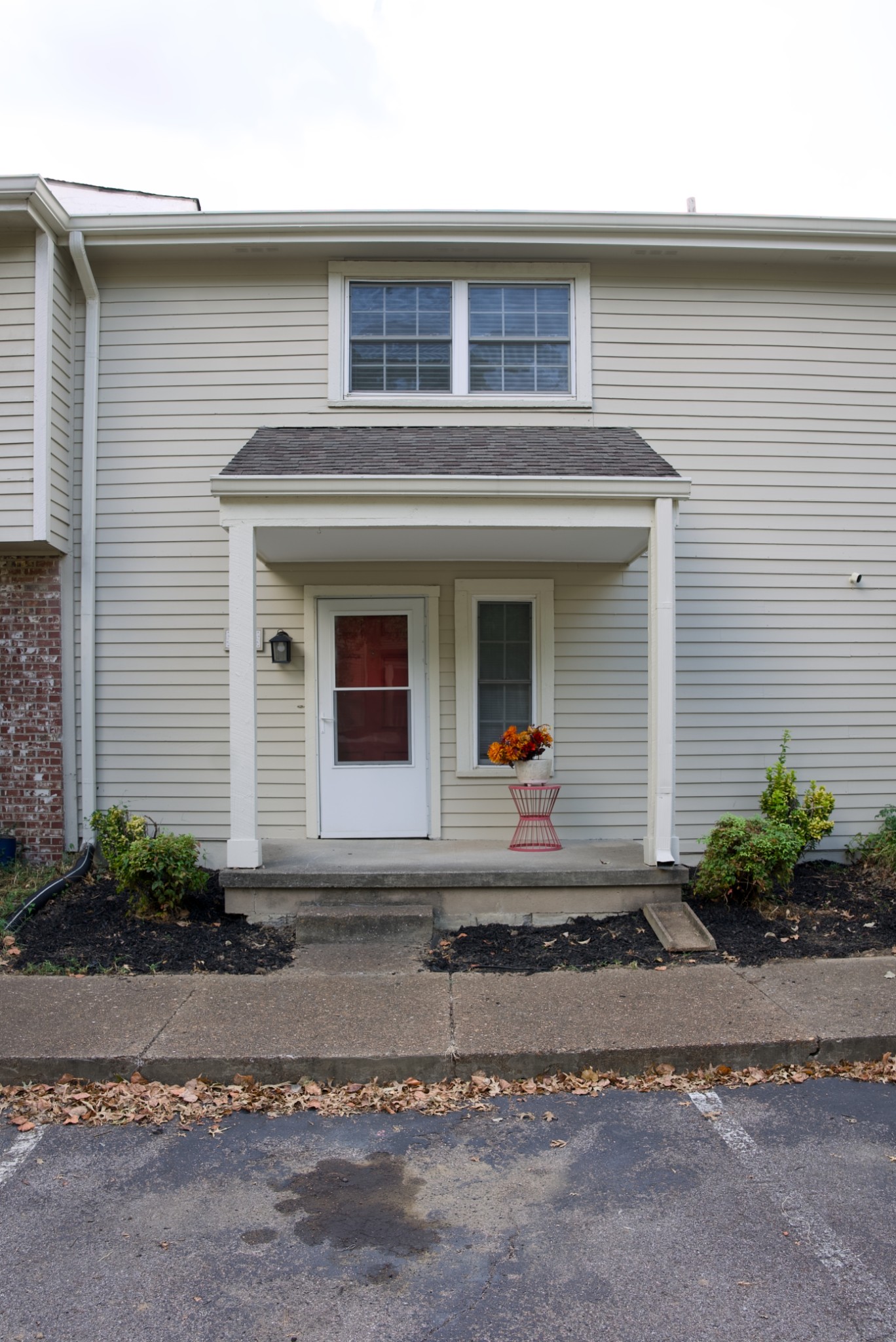 689 Longhunter Ct