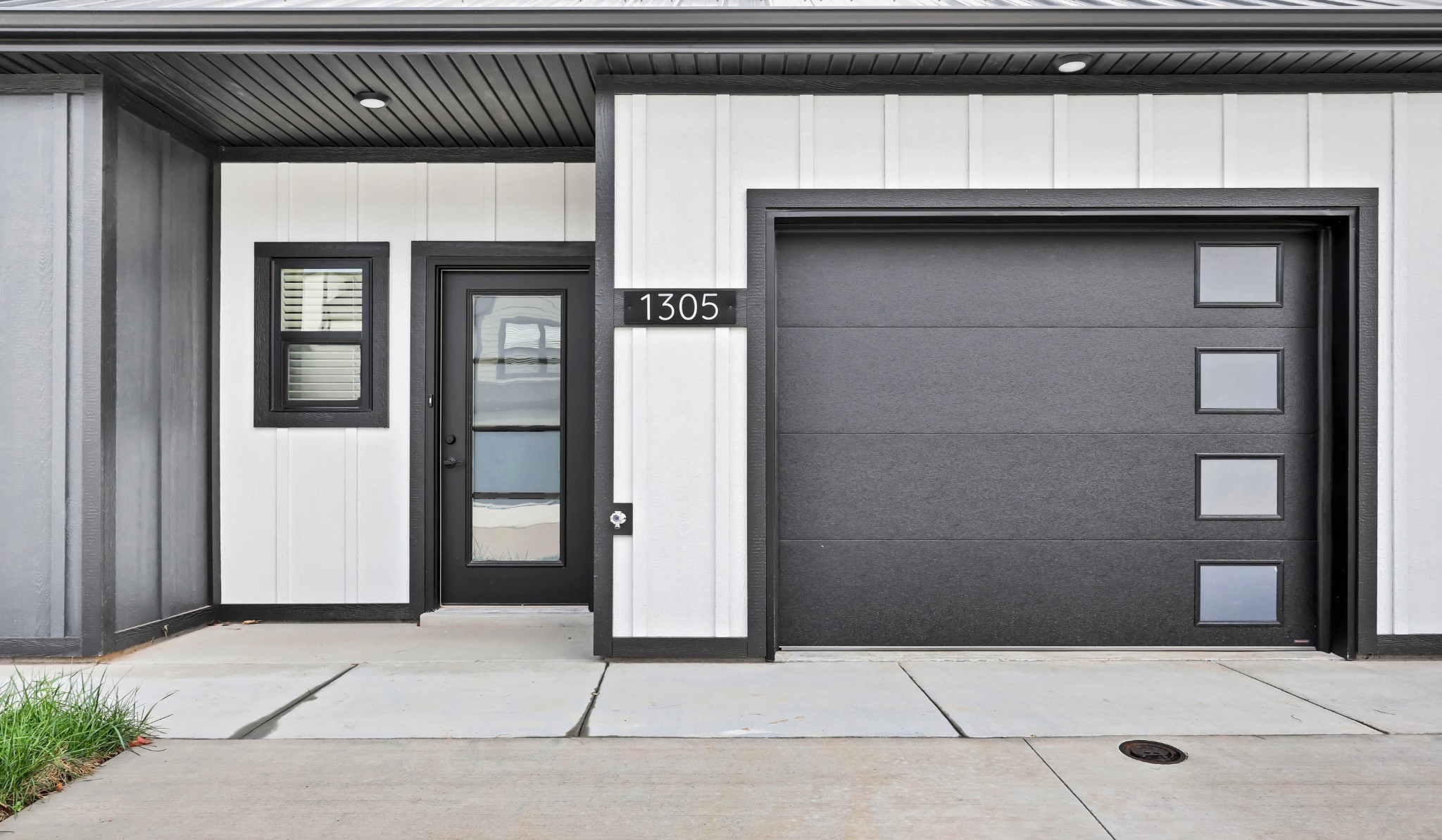 1305 Jonathan Wade Circle