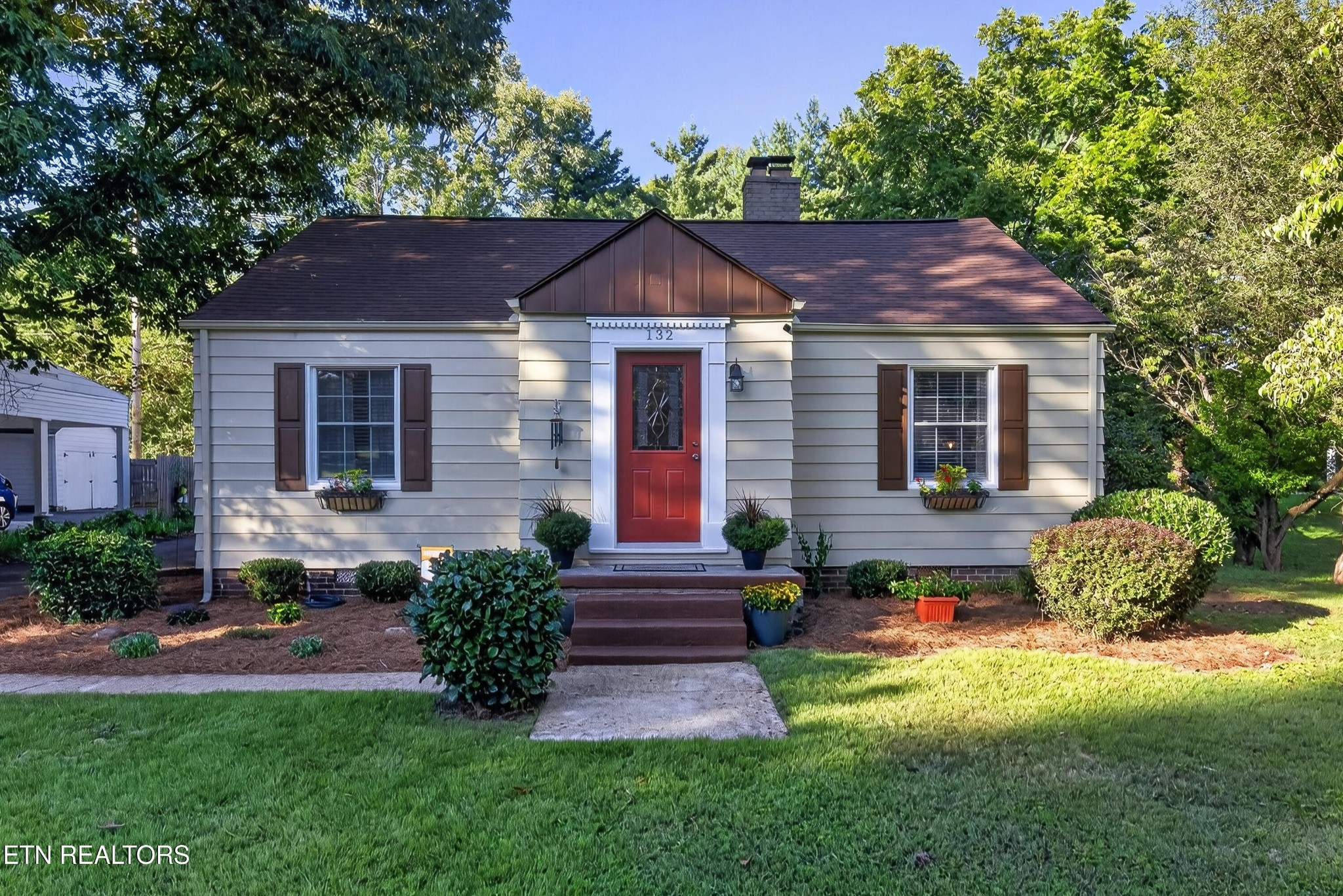 132 Lonas Drive
