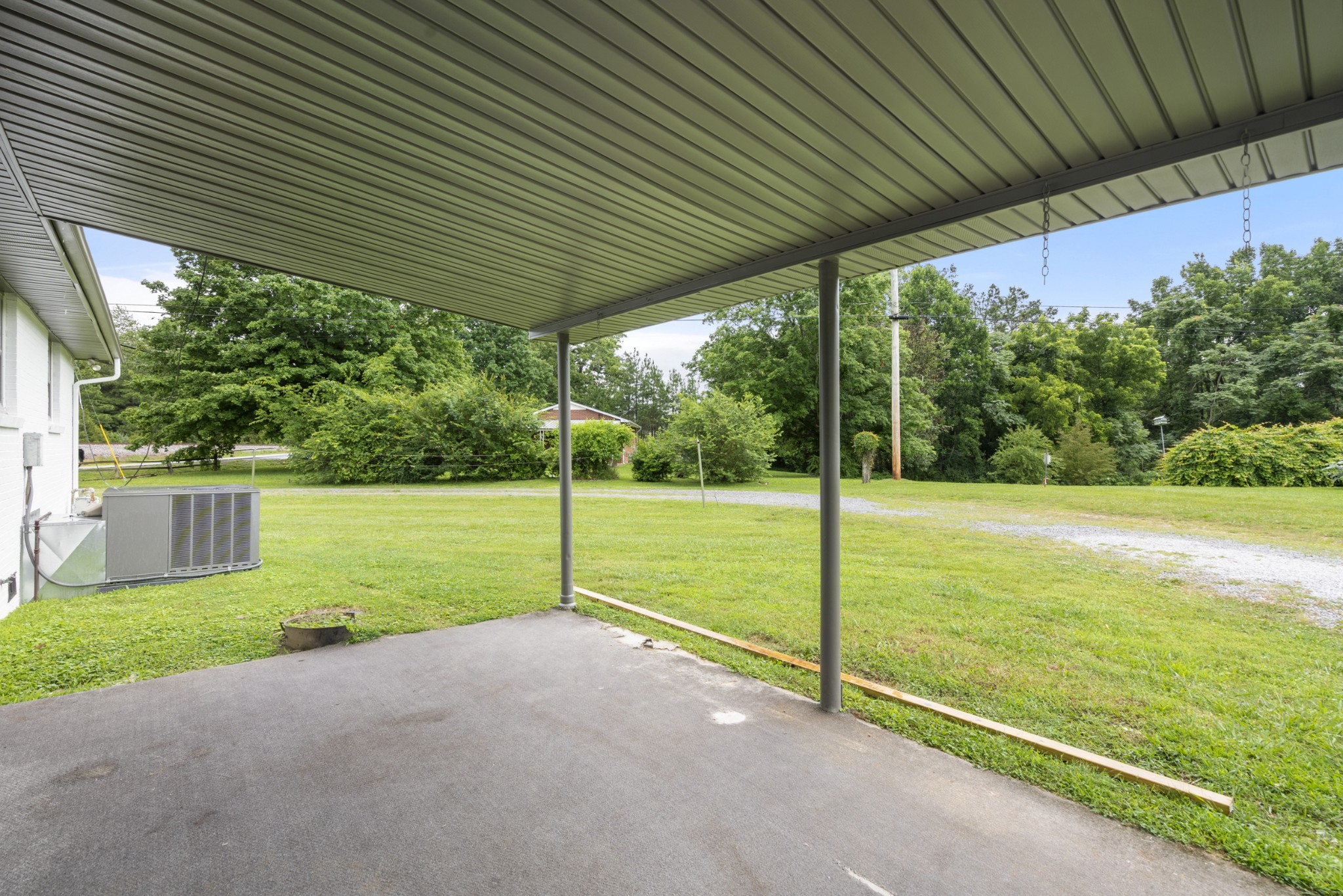 1156 Chestnut Dr