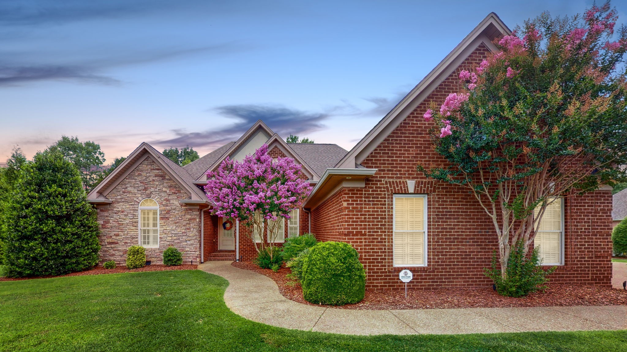 1007 Briarwood Dr