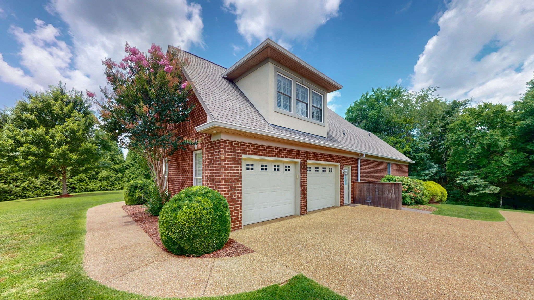 1007 Briarwood Dr