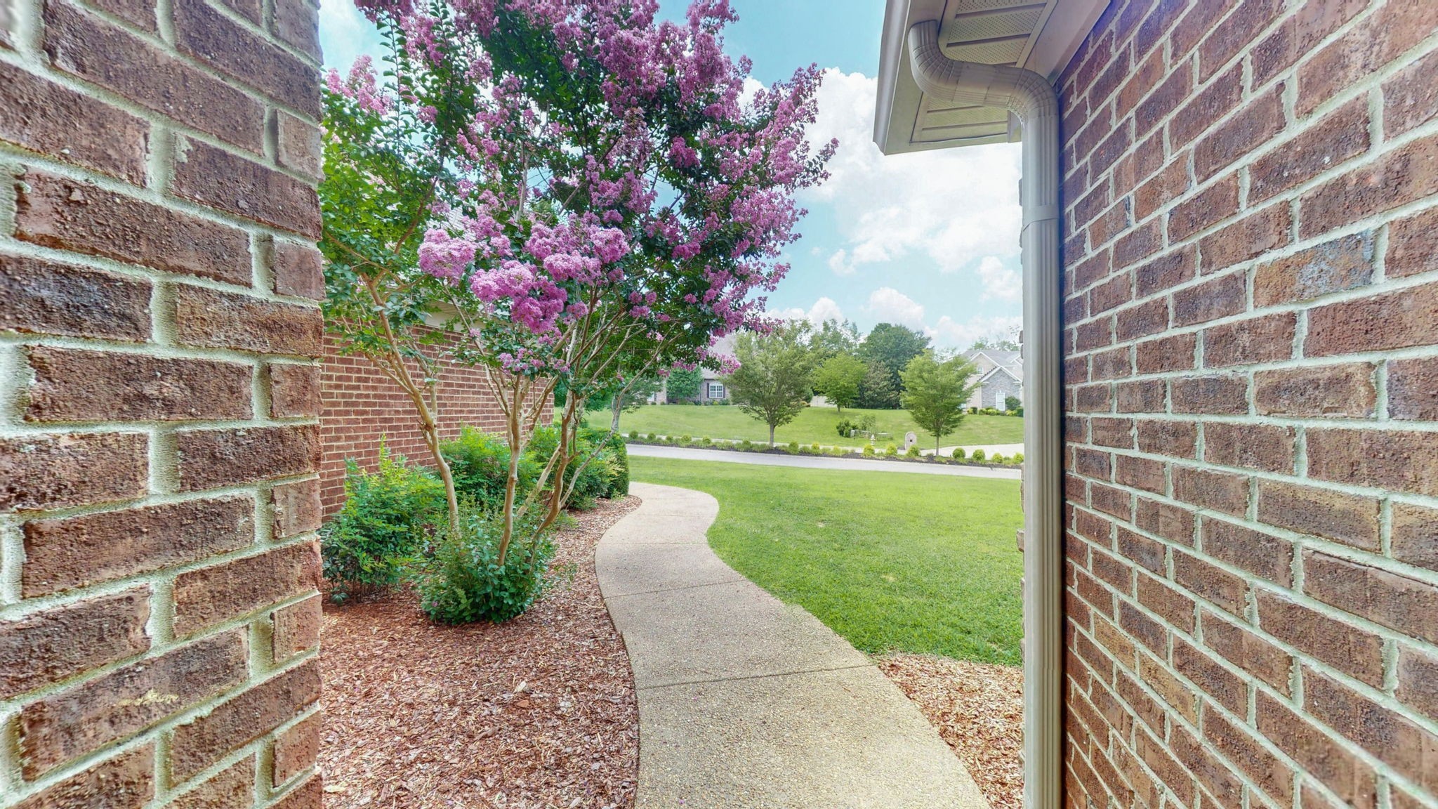 1007 Briarwood Dr