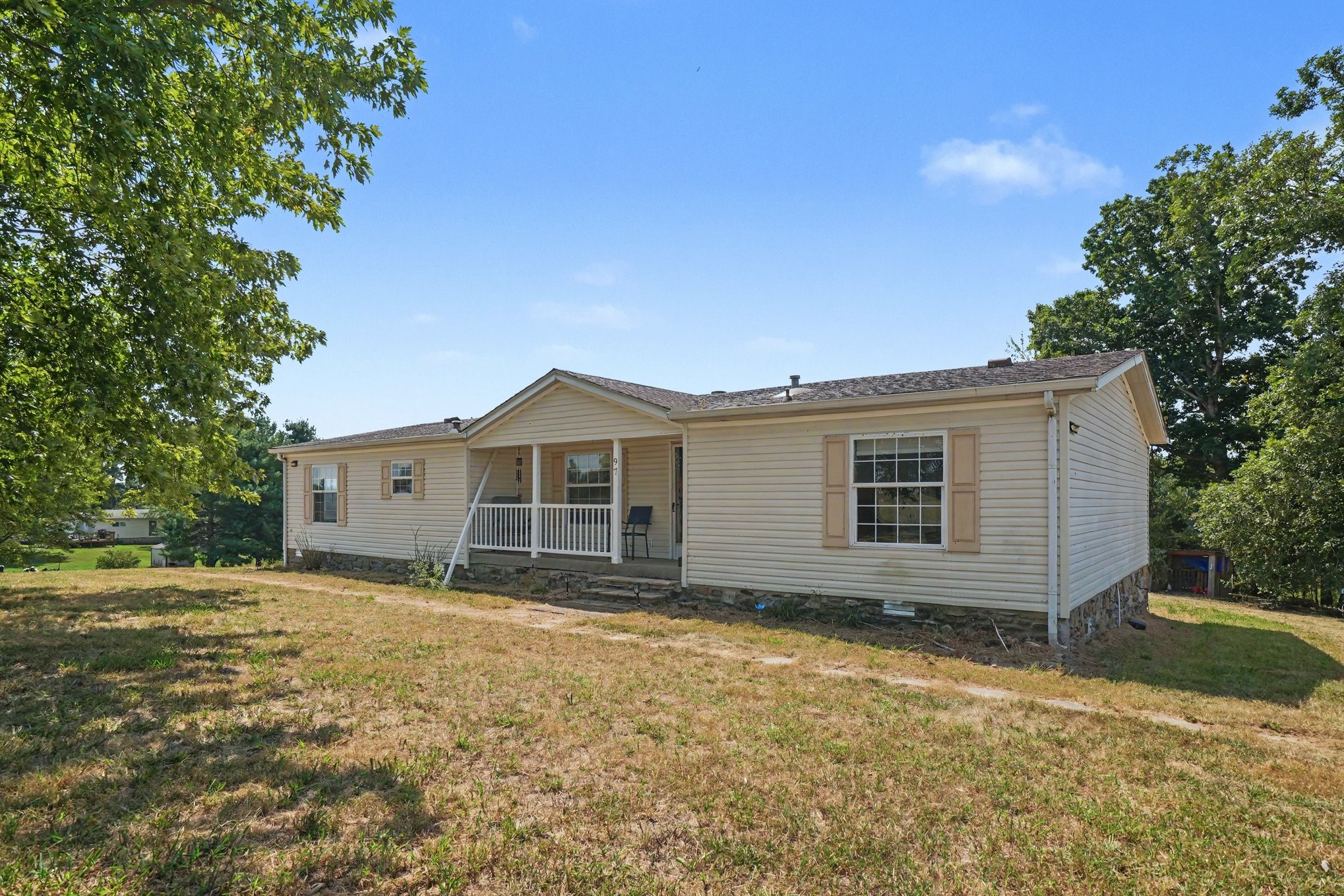 97 Claude Fox Rd