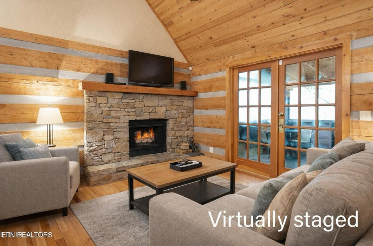 2345 Courtney Ln