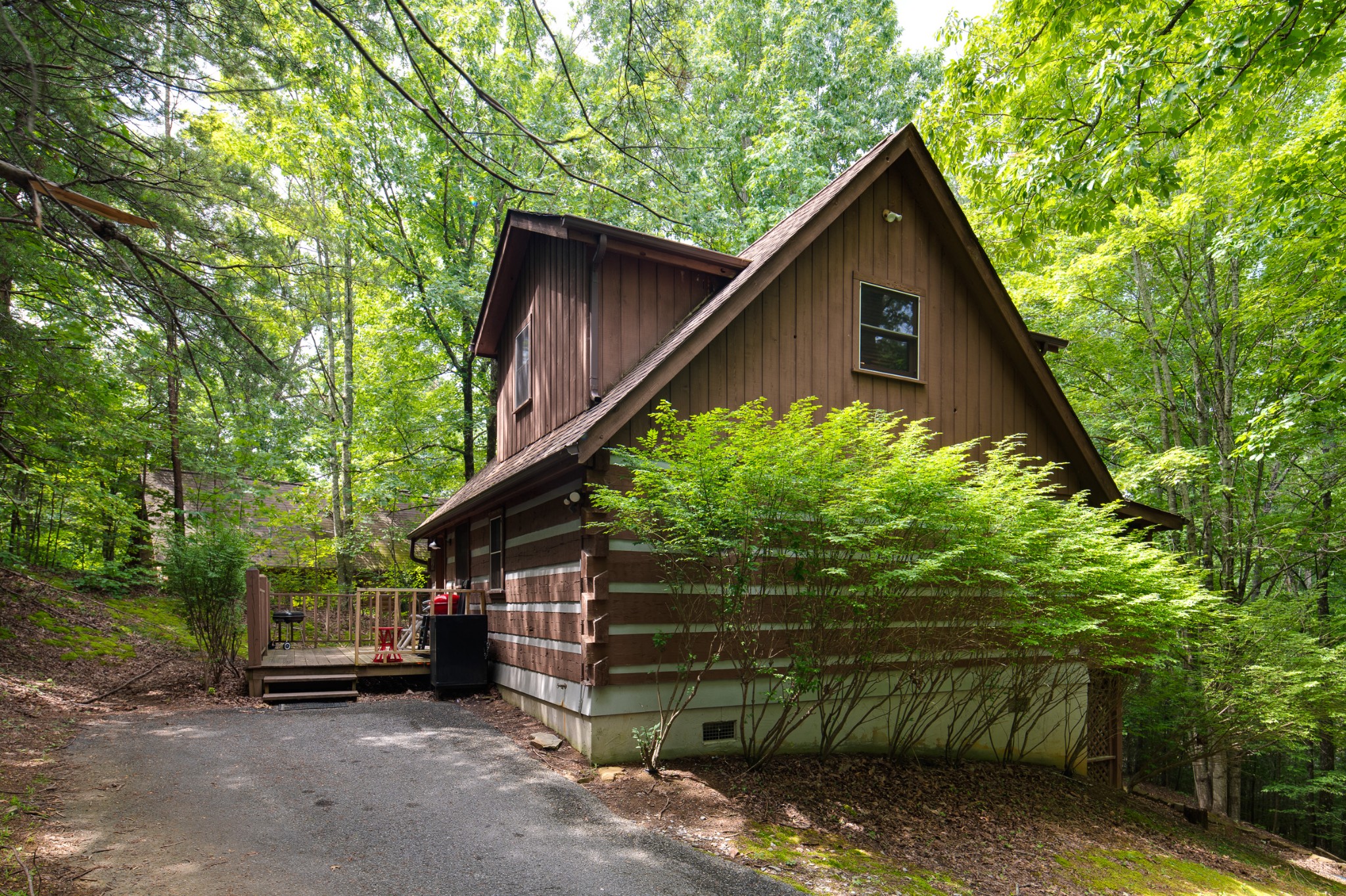 2345 Courtney Ln