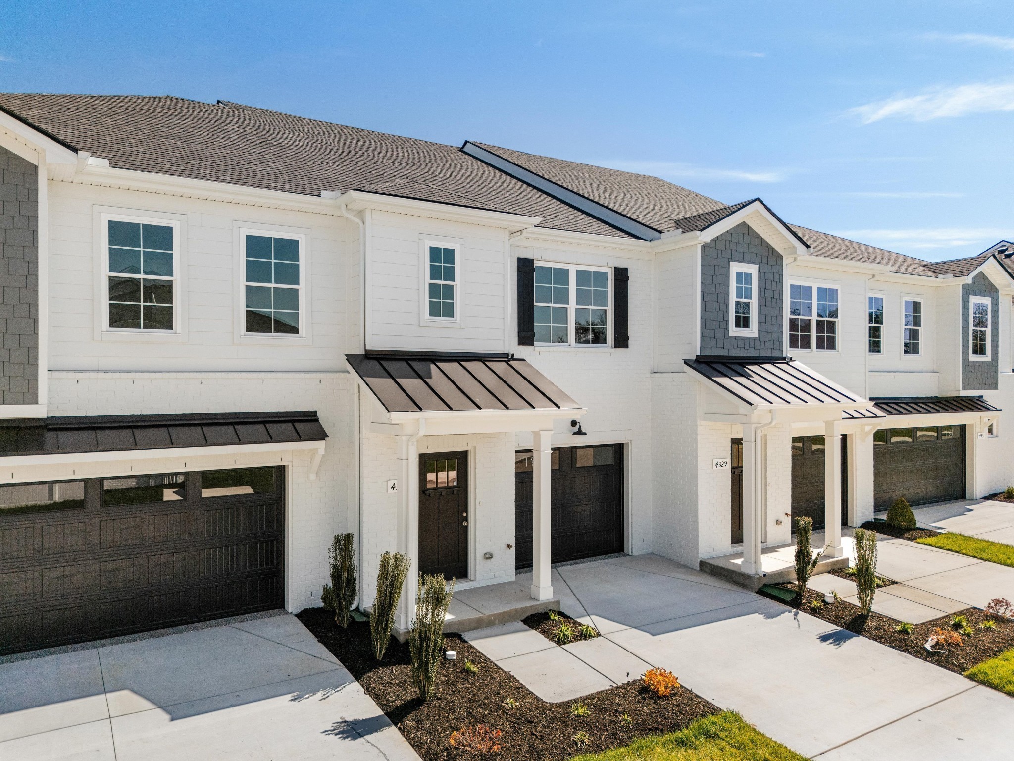 4337 Calusa Dr