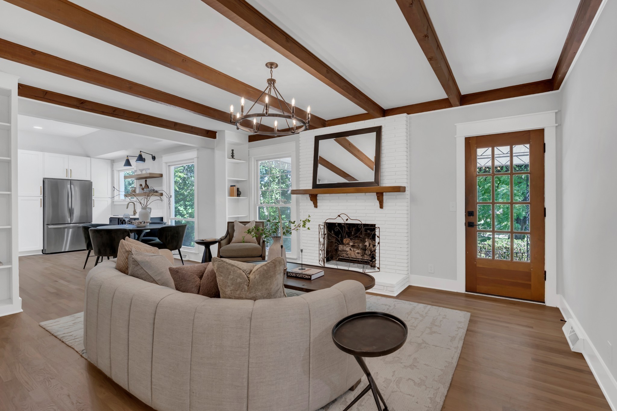 608 Hill Rd