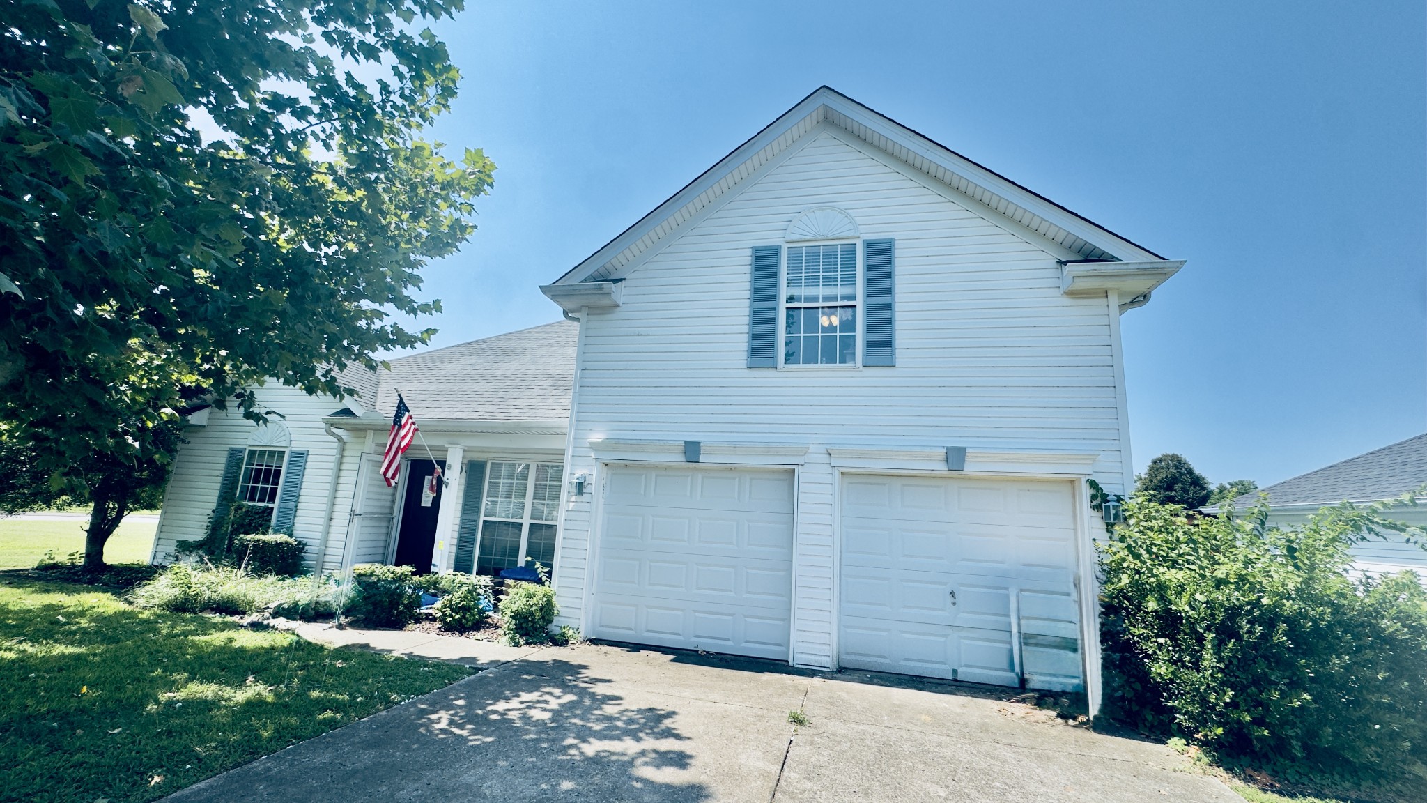 125 Megan St