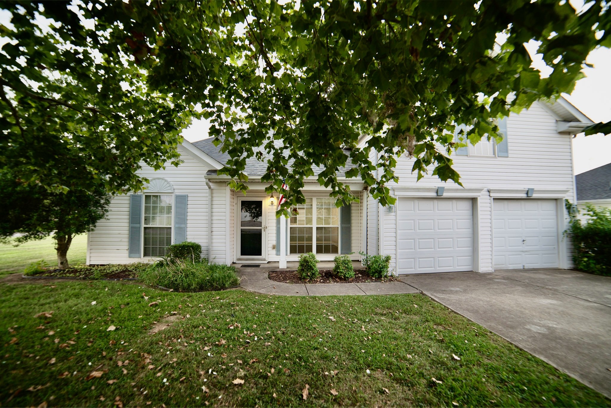 125 Megan St