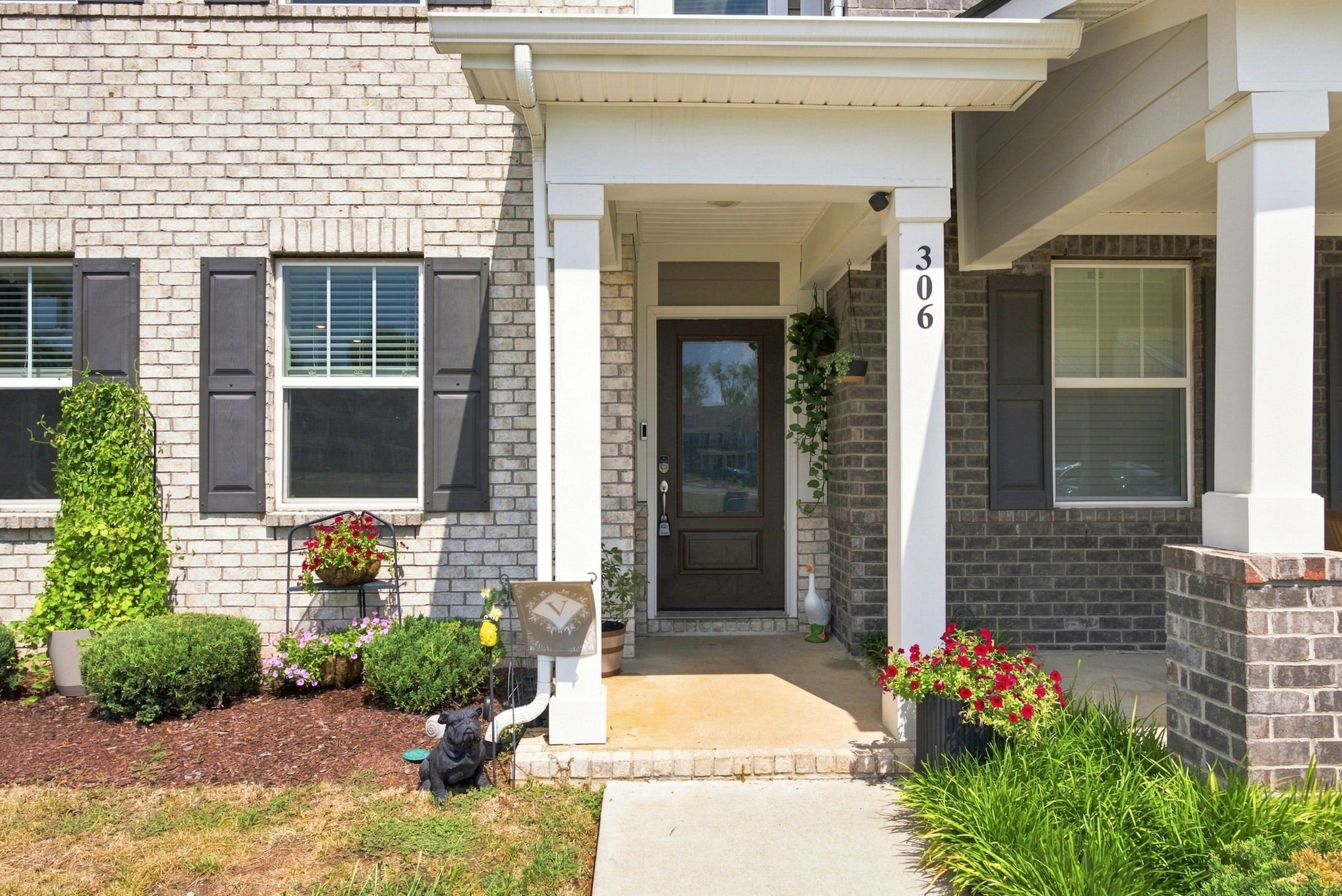 306 Lydia Dr