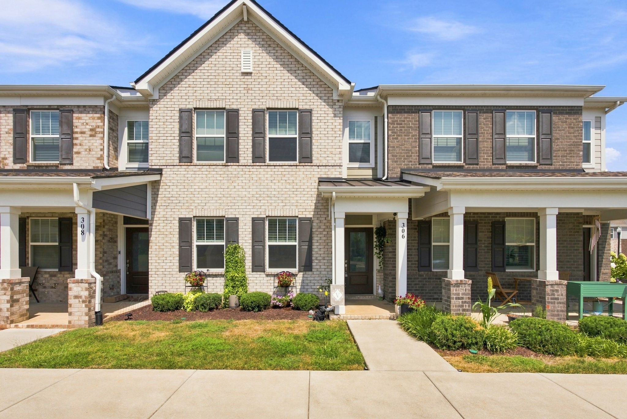 306 Lydia Dr