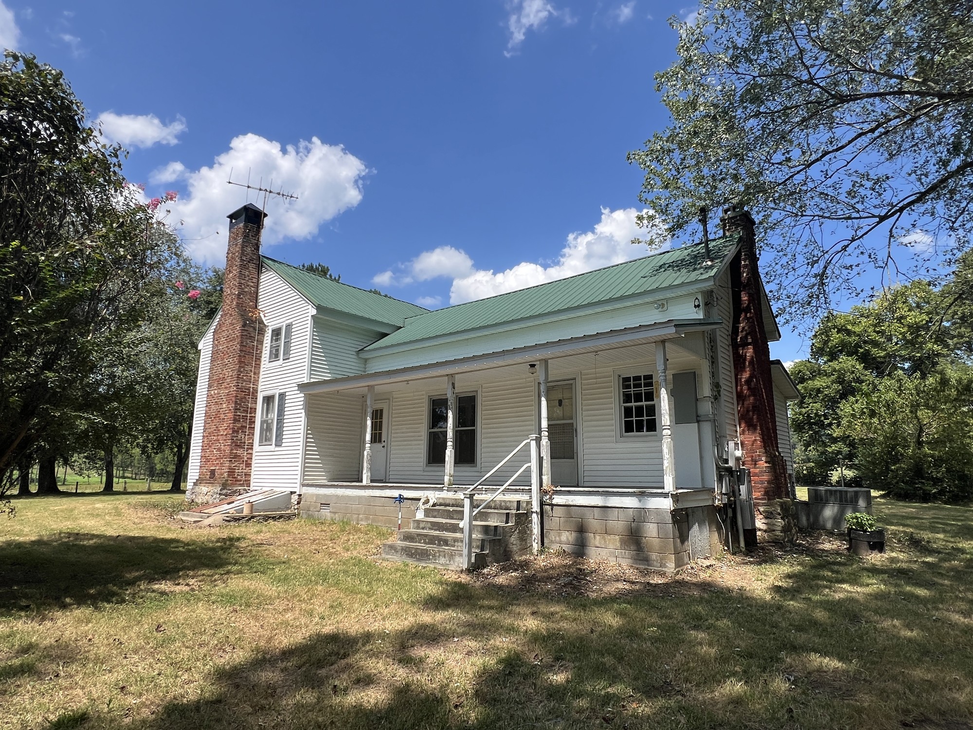 5718 Carters Creek Pike