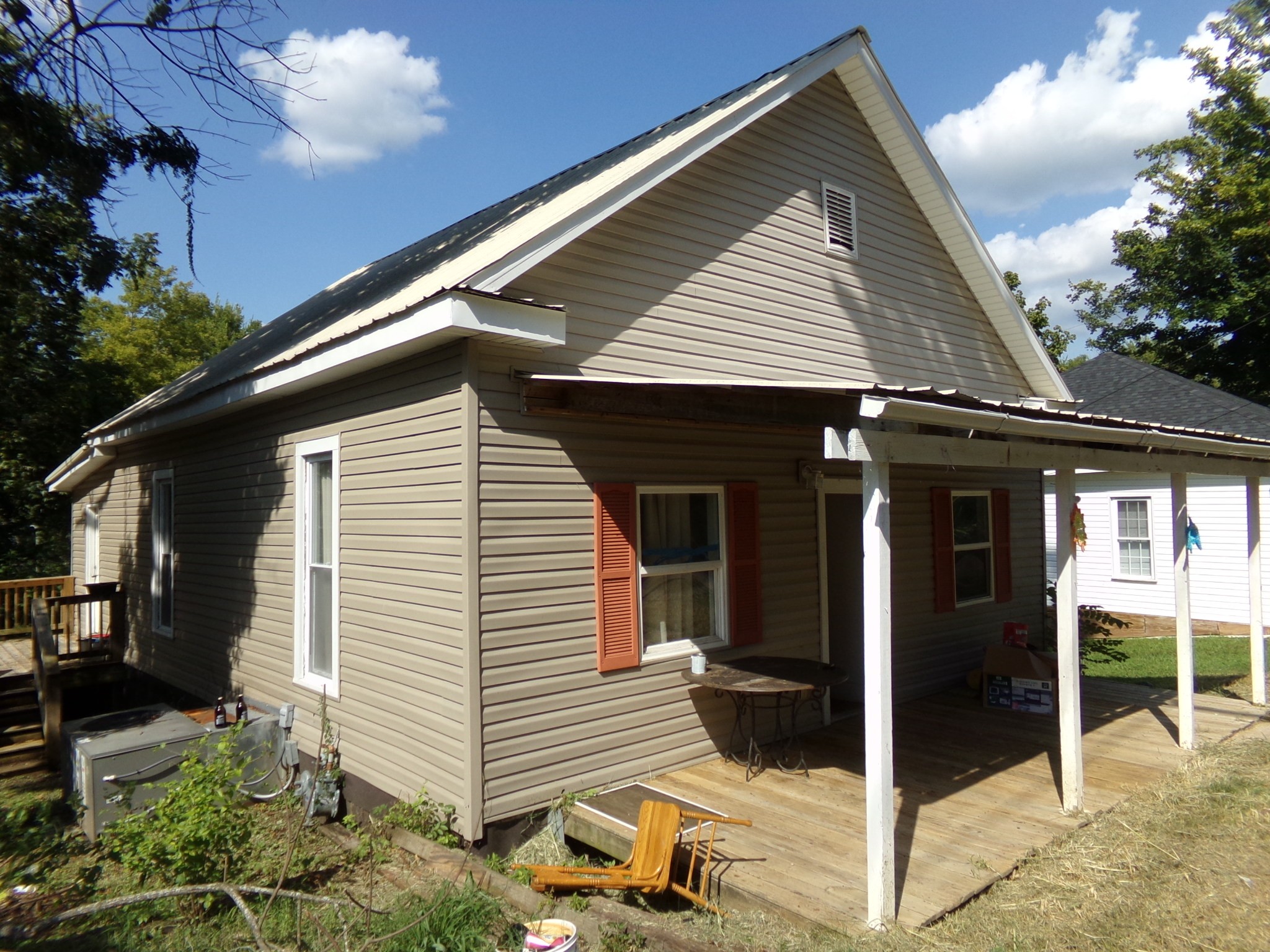 420 Maple St