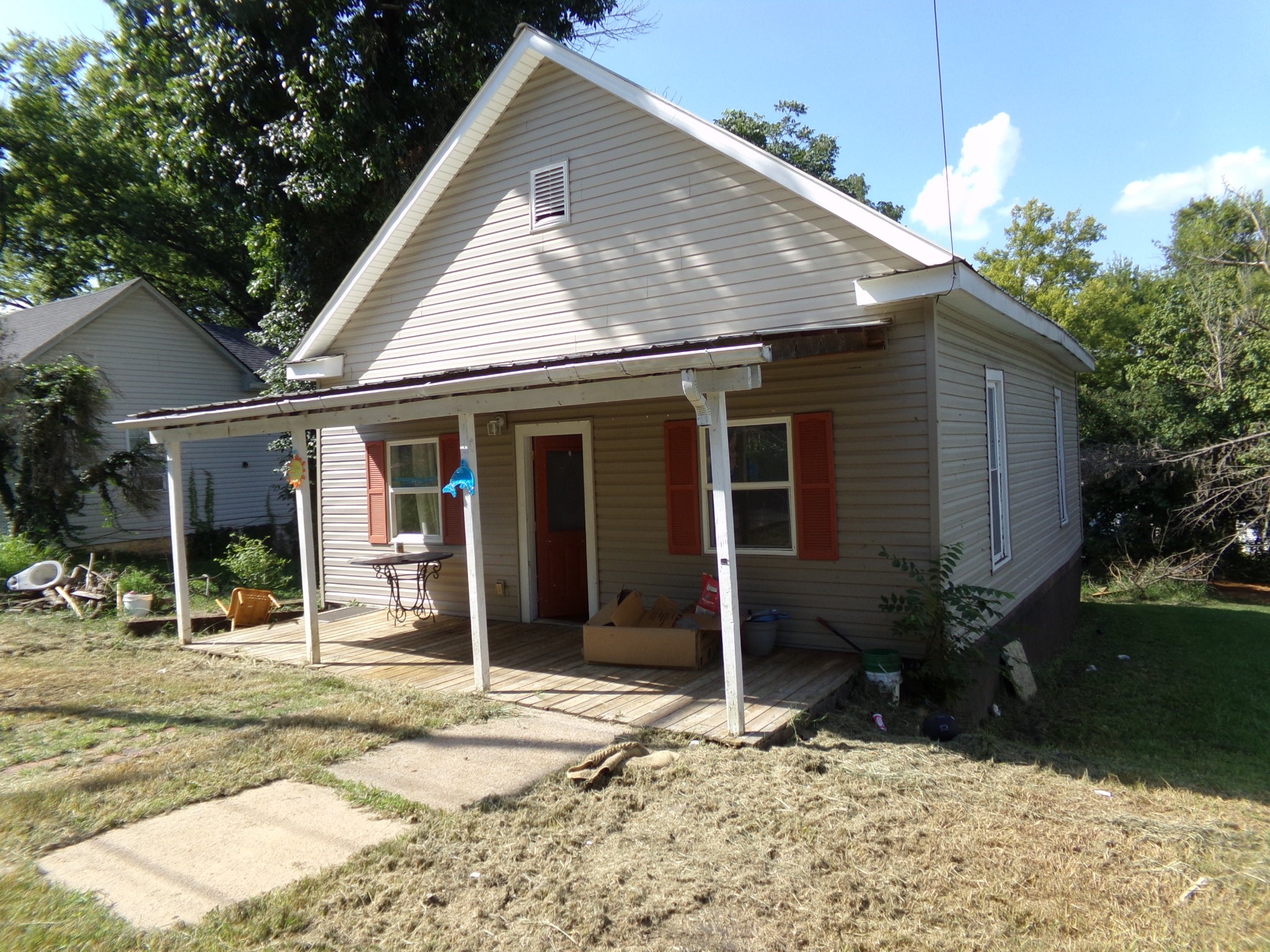 420 Maple St