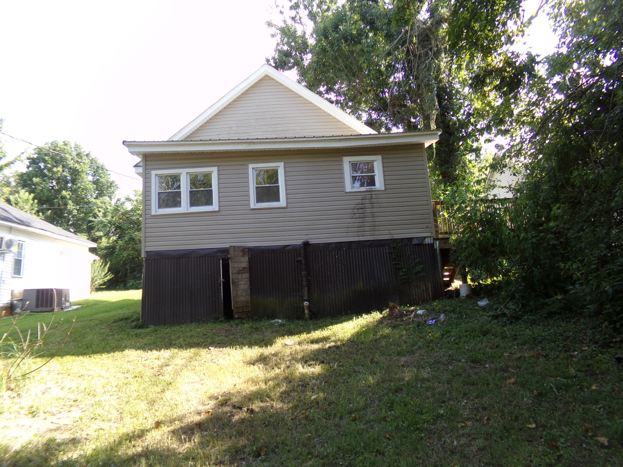 420 Maple St