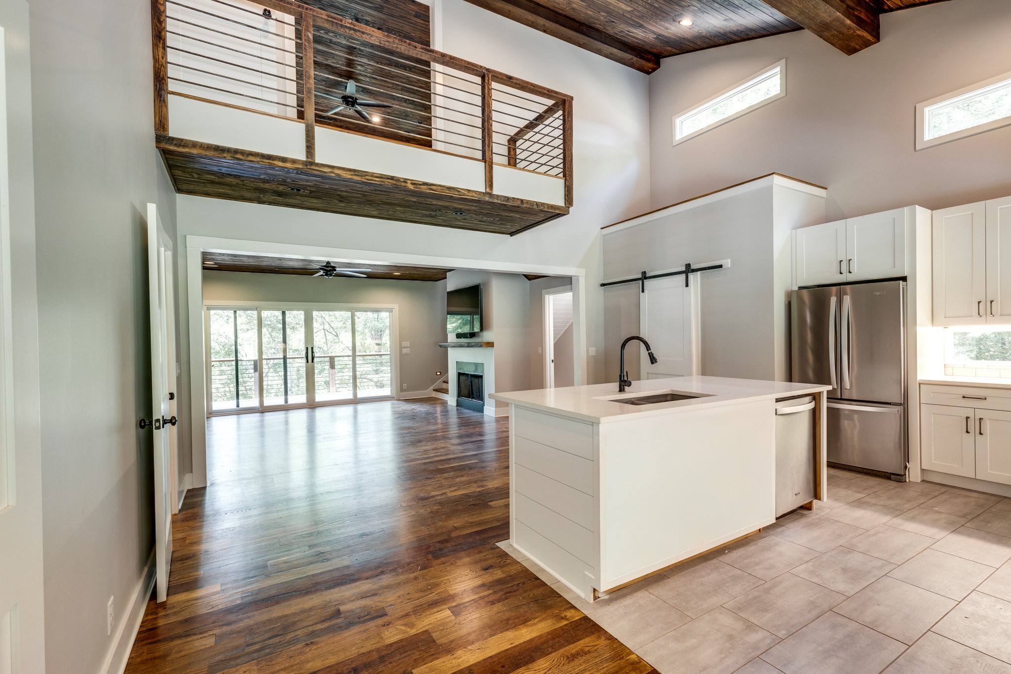 1095 Overlook Trl